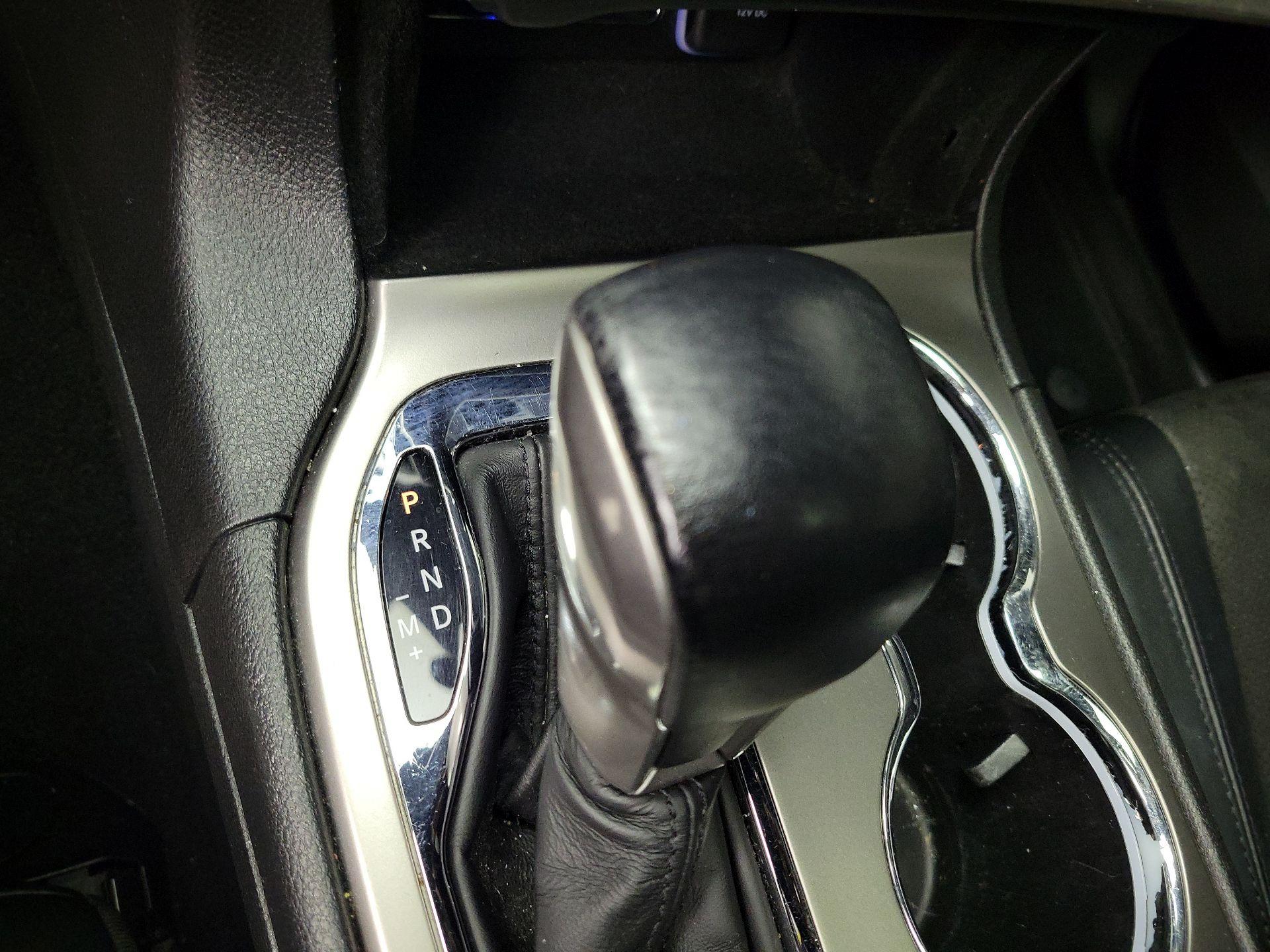 Thumbnail: 2021 Jeep Grand Cherokee - 18