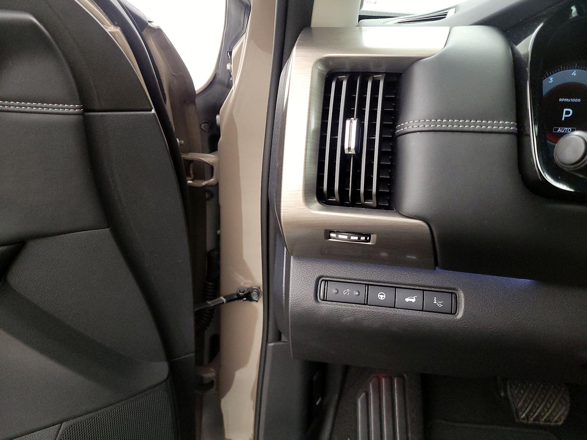 Thumbnail: 2023 Nissan Pathfinder - 13