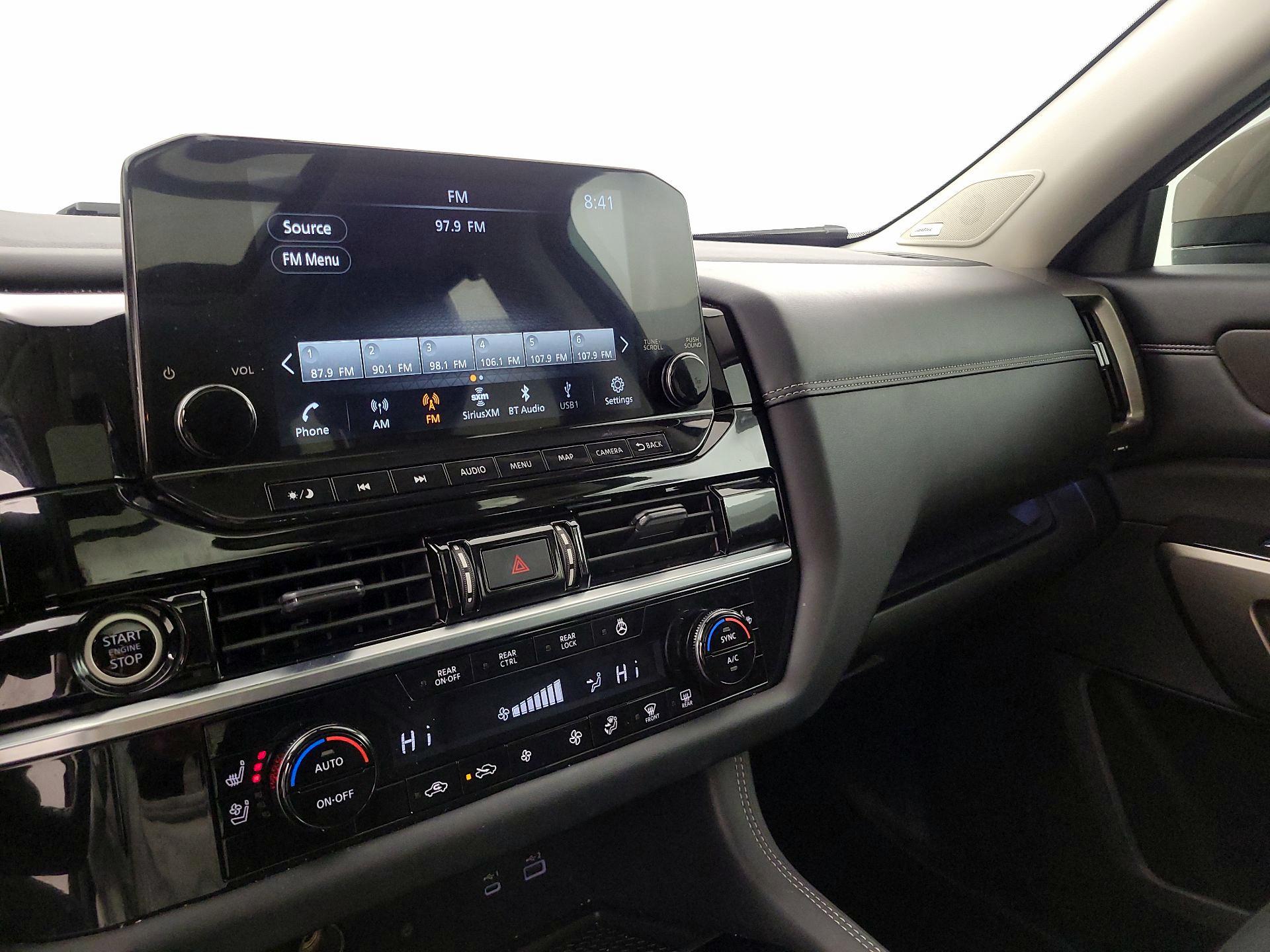 Thumbnail: 2023 Nissan Pathfinder - 16