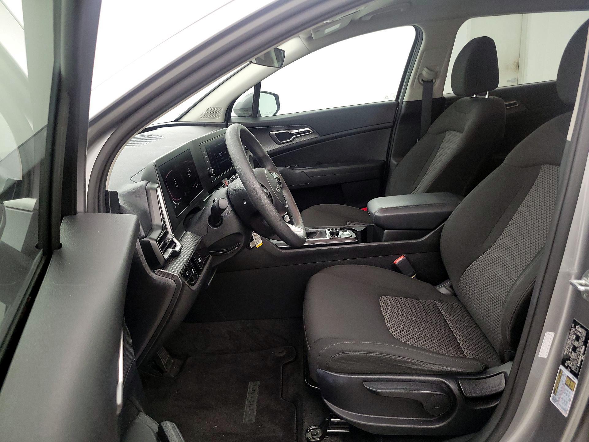 Thumbnail: 2023 Kia Sportage - 11