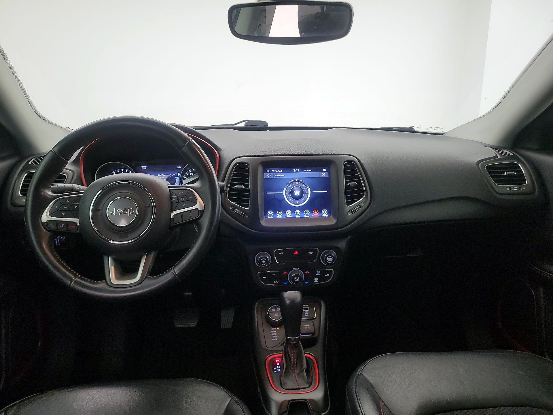 Thumbnail: 2019 Jeep Compass - 9