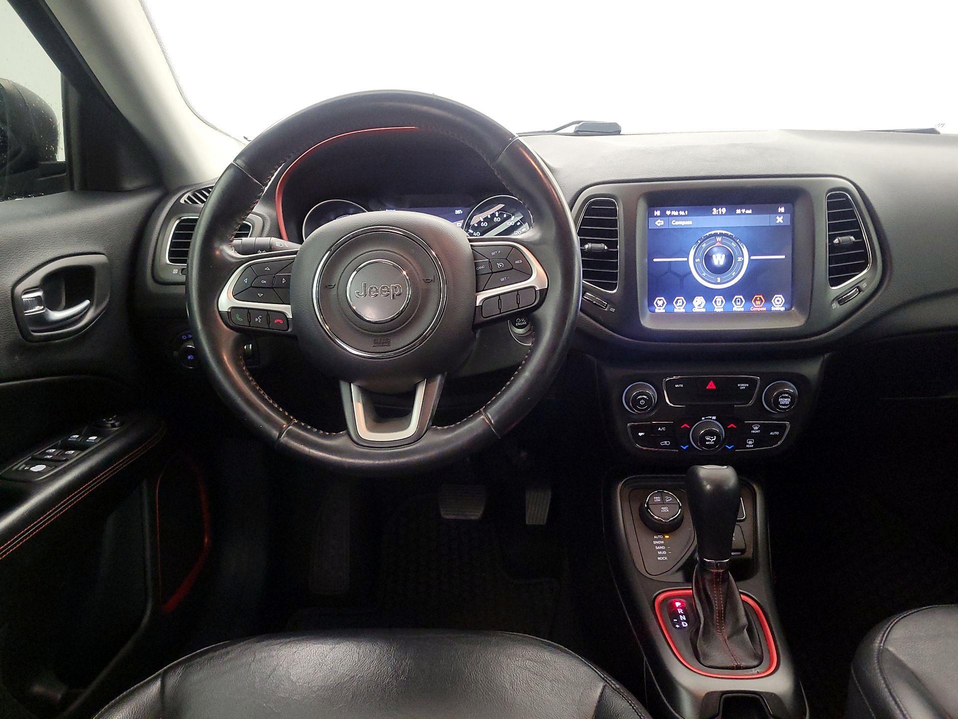 Thumbnail: 2019 Jeep Compass - 10