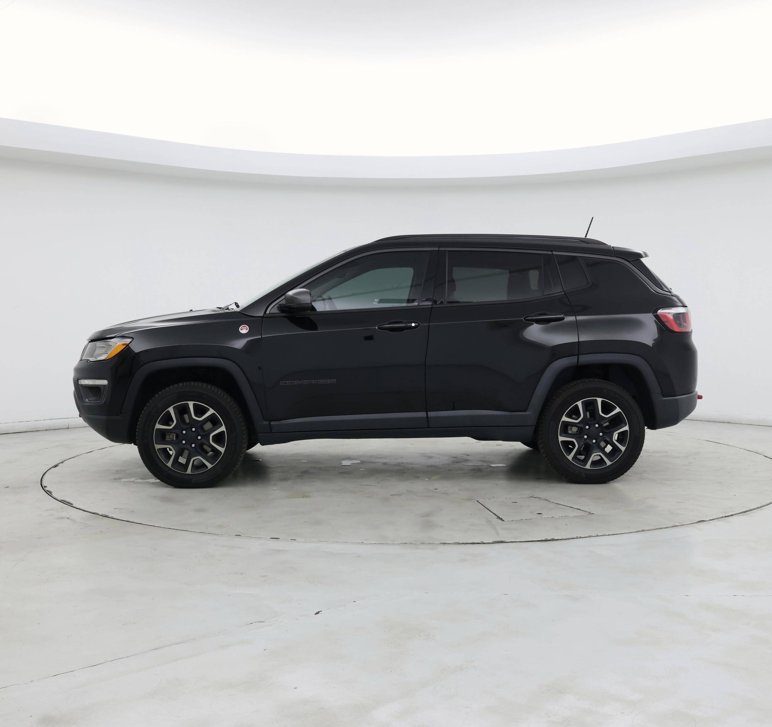 Thumbnail: 2019 Jeep Compass - 3
