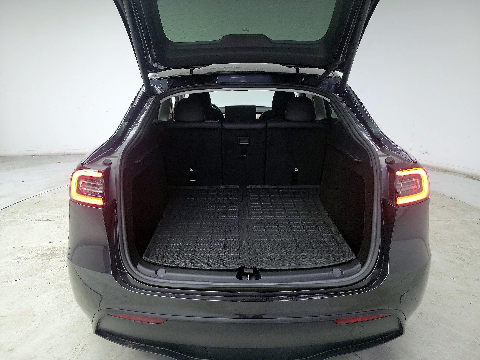 Thumbnail: 2024 Tesla Model Y - 20