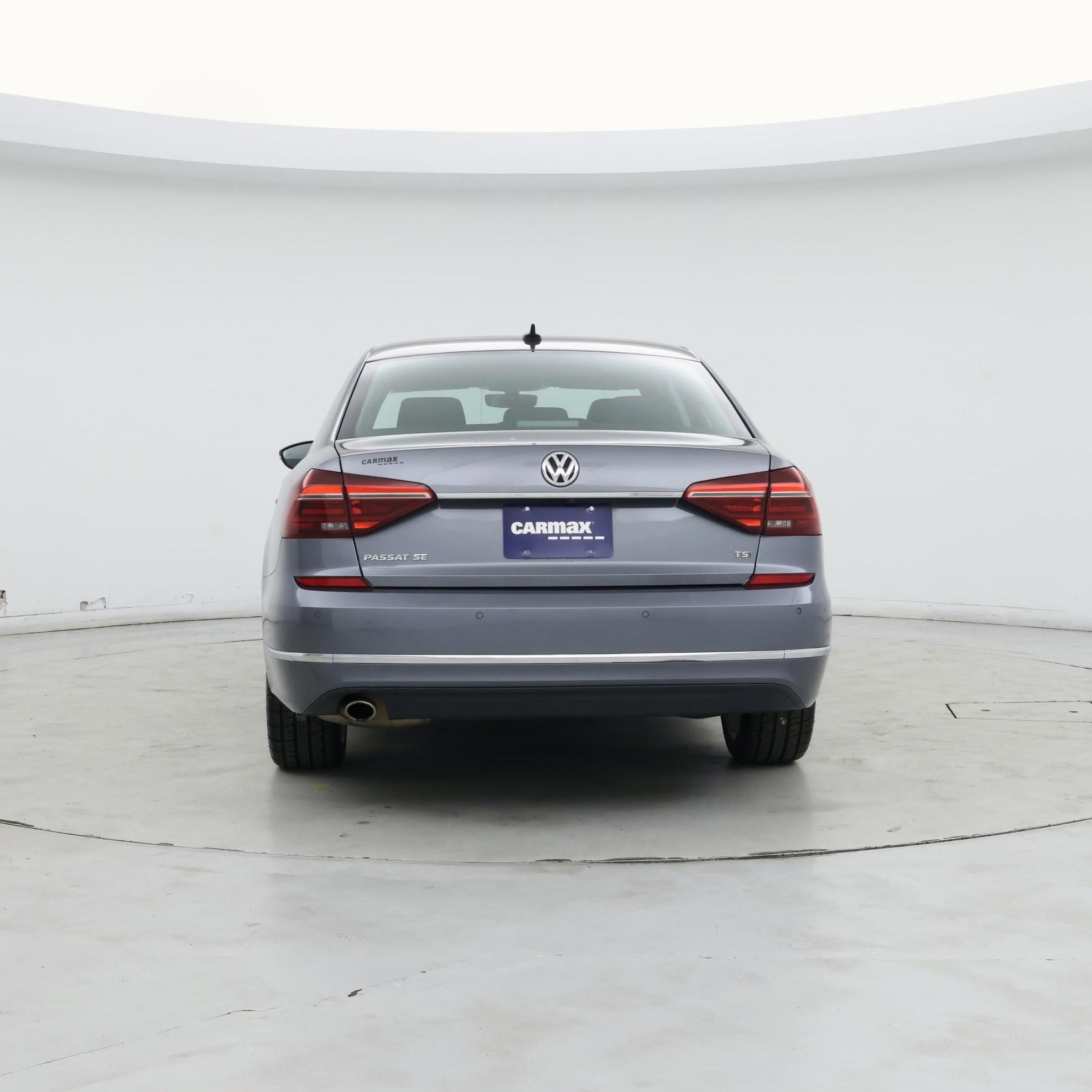 Thumbnail: 2018 Volkswagen Passat - 6