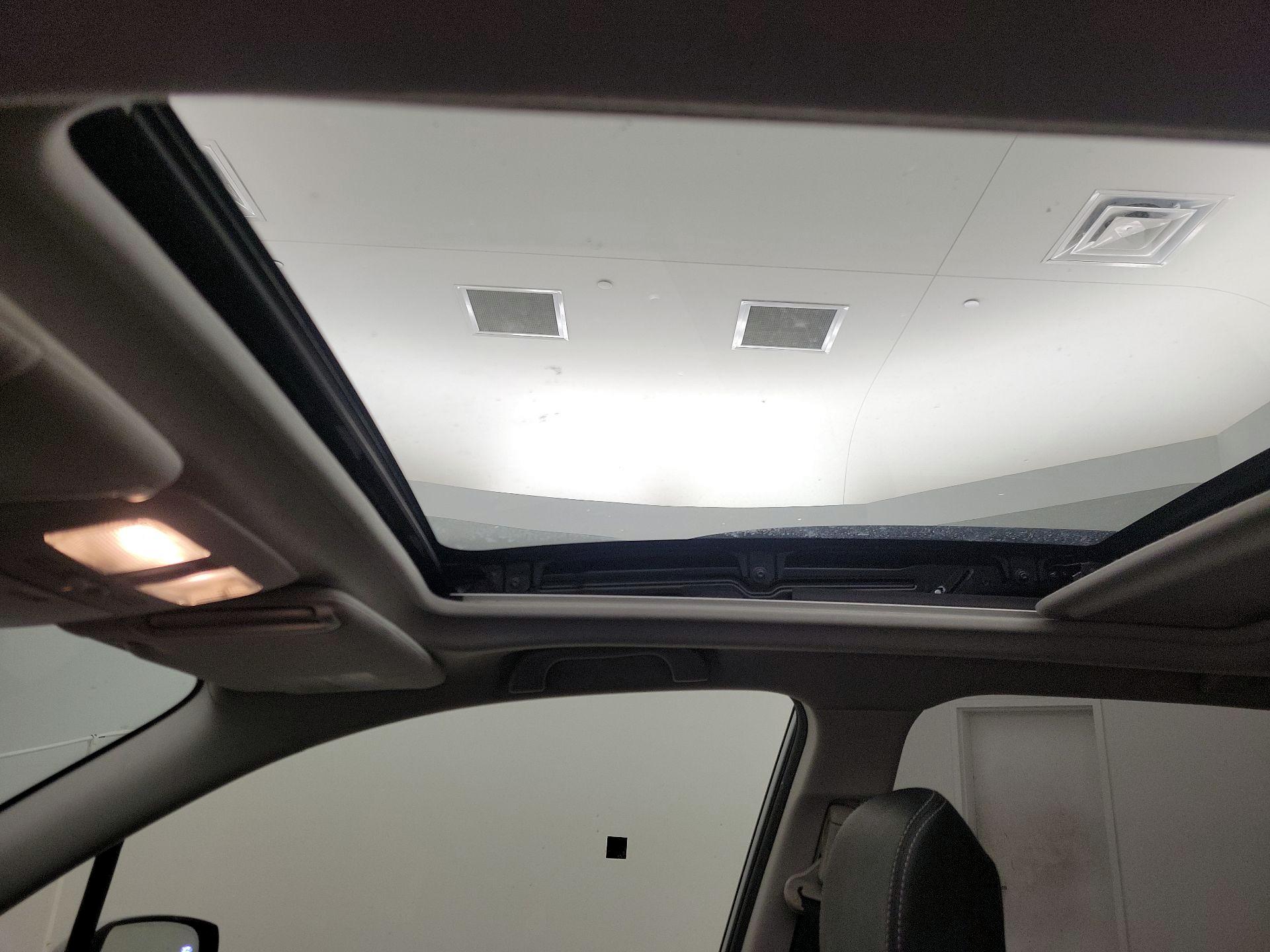 Thumbnail: 2014 Subaru Forester - 19