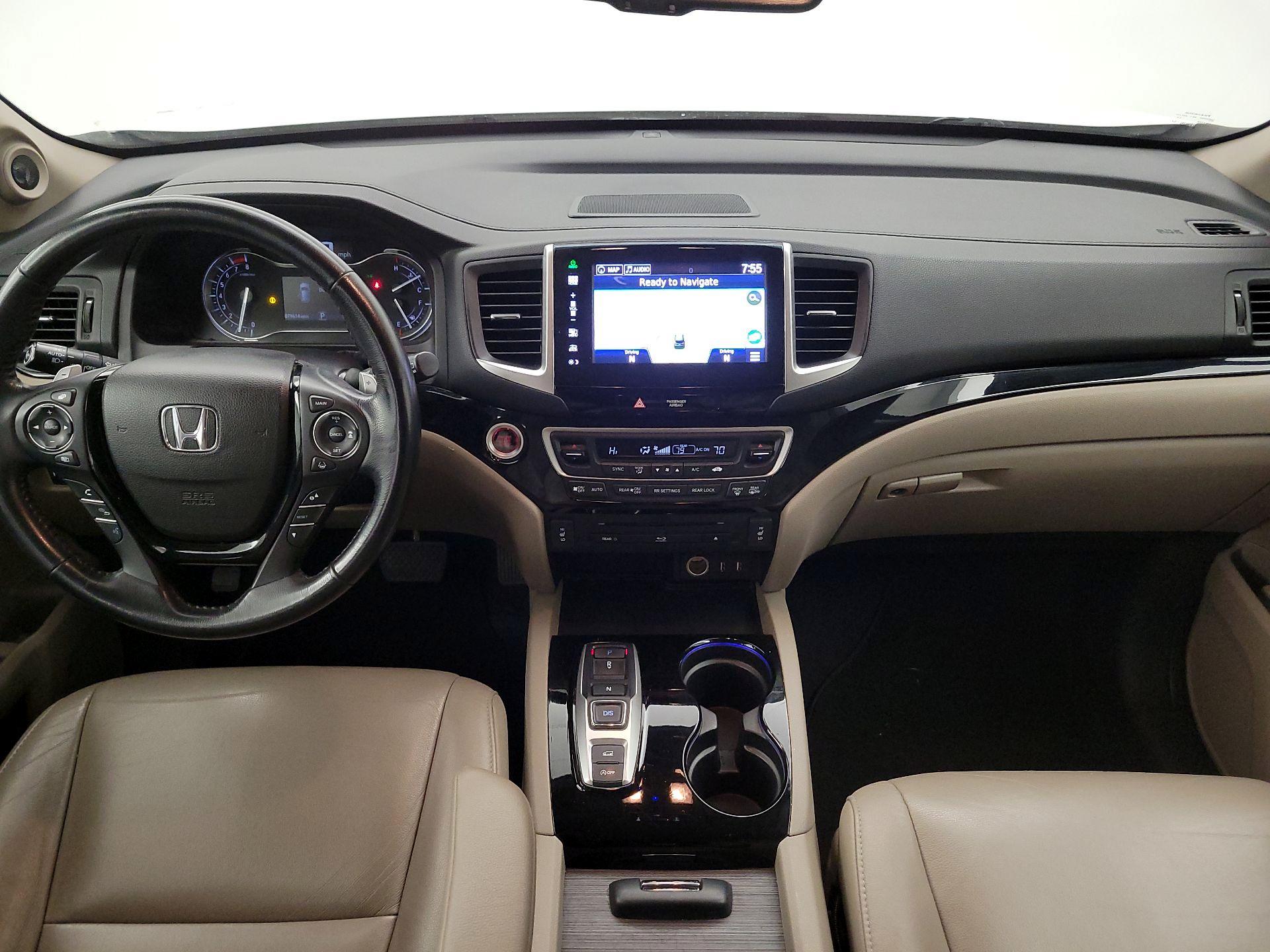 Thumbnail: 2016 Honda Pilot - 9