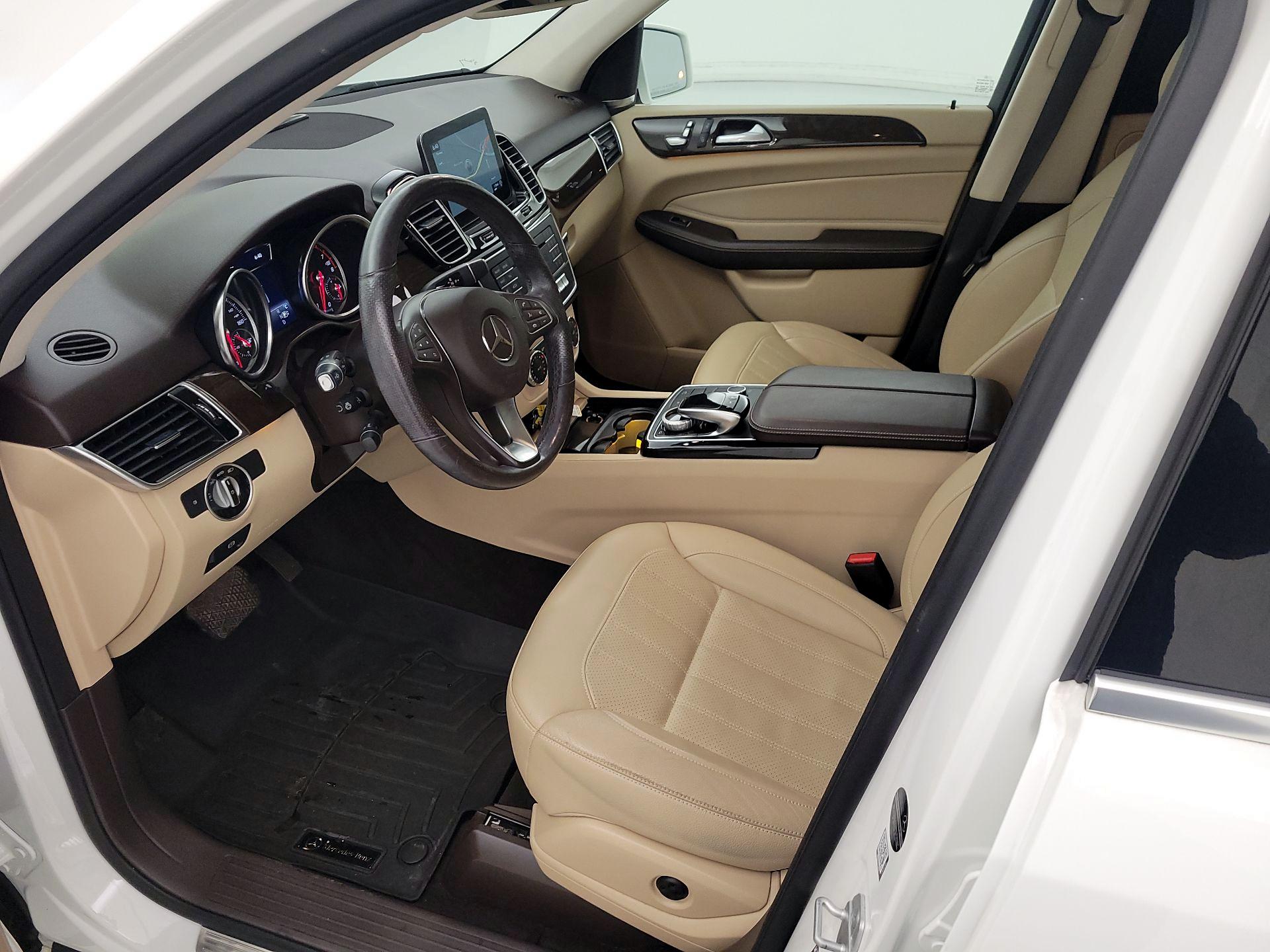 Thumbnail: 2017 Mercedes-Benz GLE - 11