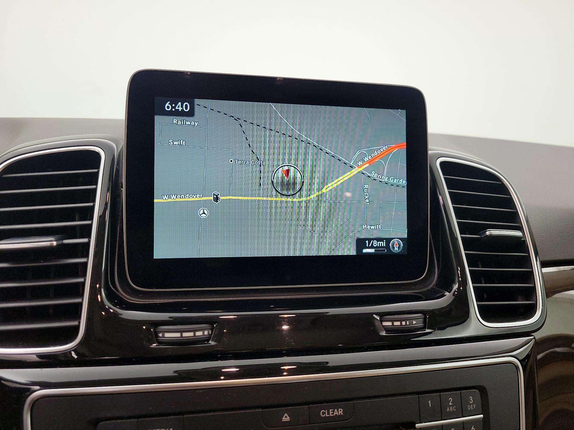 Thumbnail: 2017 Mercedes-Benz GLE - 14