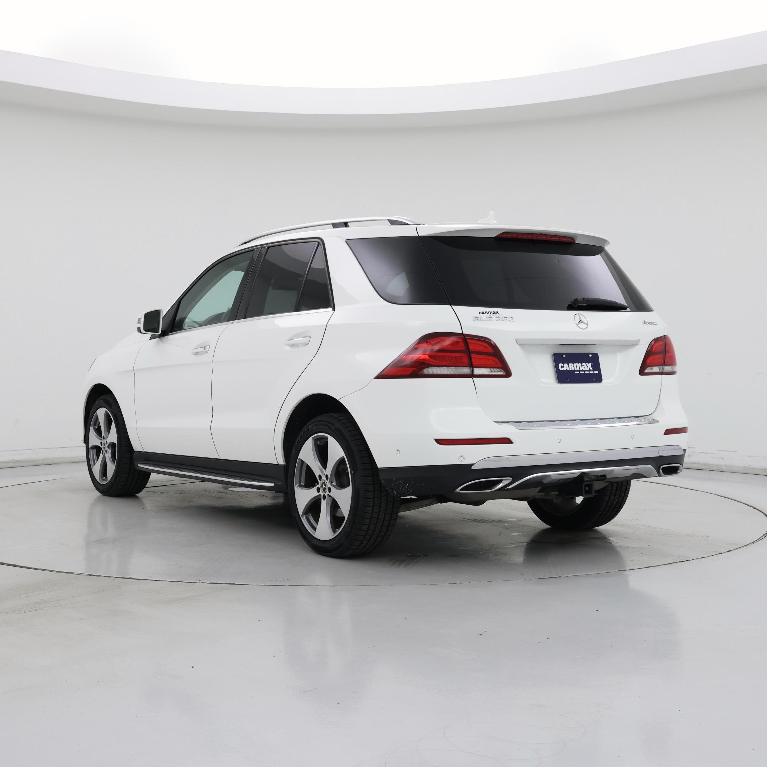 Thumbnail: 2017 Mercedes-Benz GLE - 2