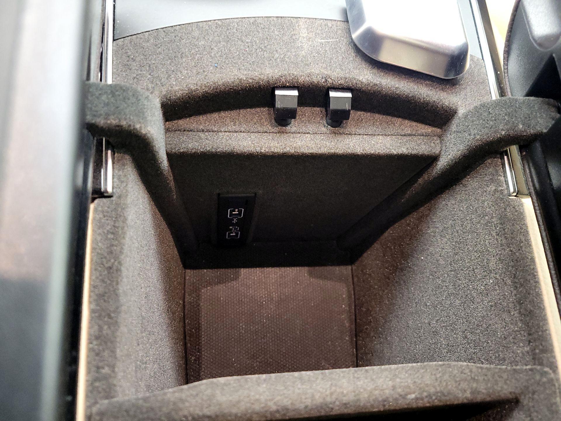 Thumbnail: 2017 Mercedes-Benz GLE - 19