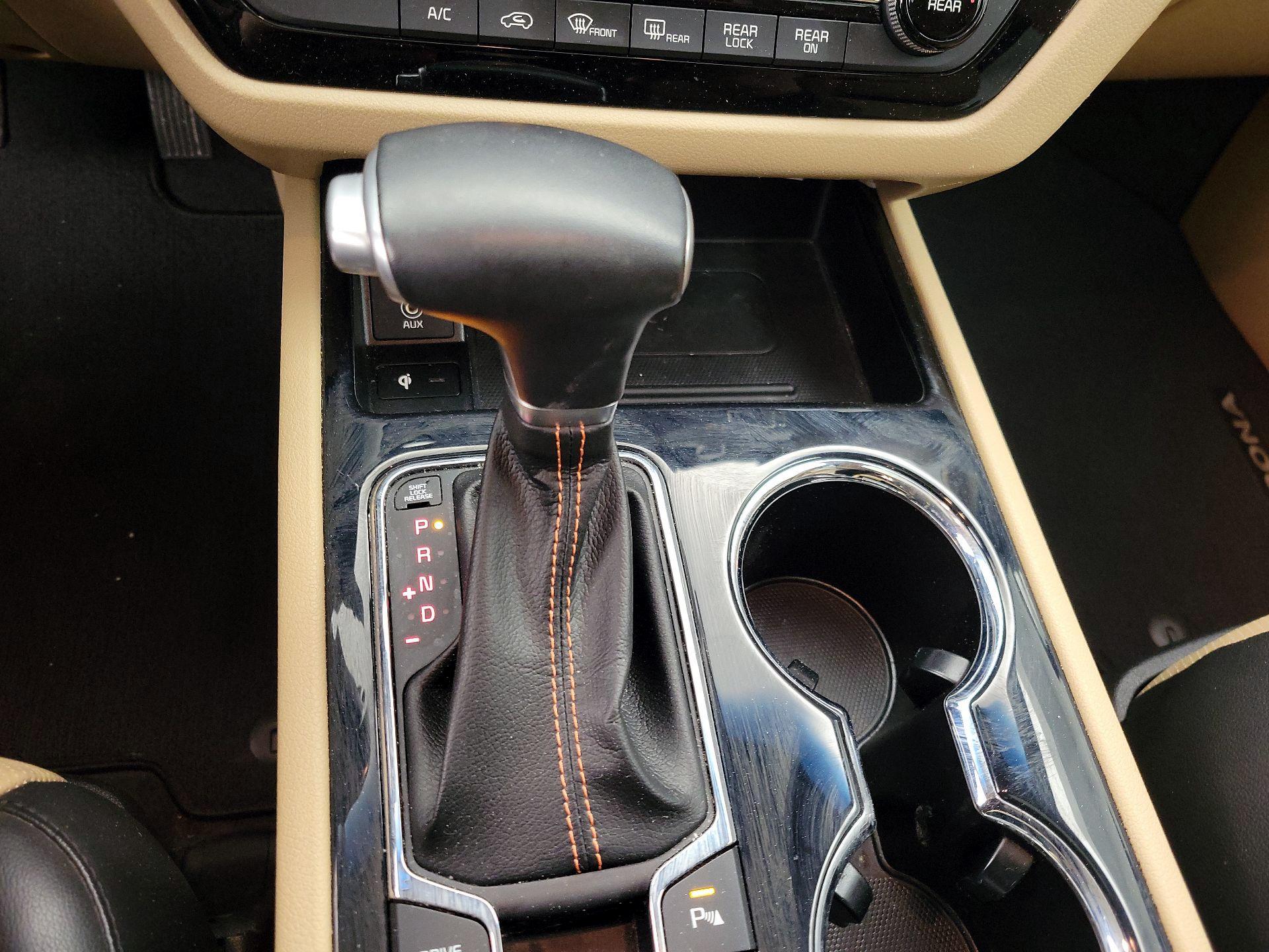 Thumbnail: 2019 Kia Sedona - 17