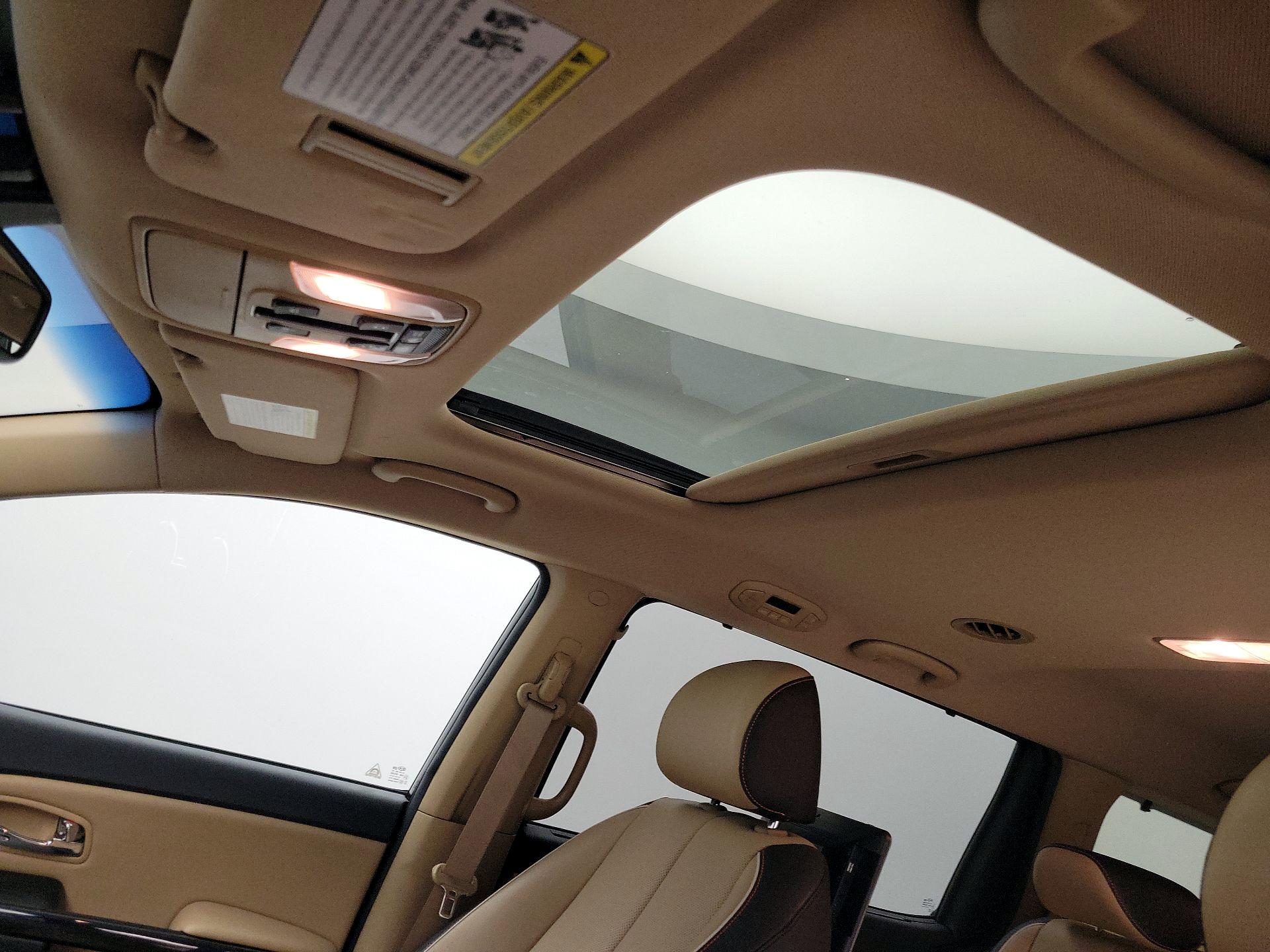 Thumbnail: 2019 Kia Sedona - 19