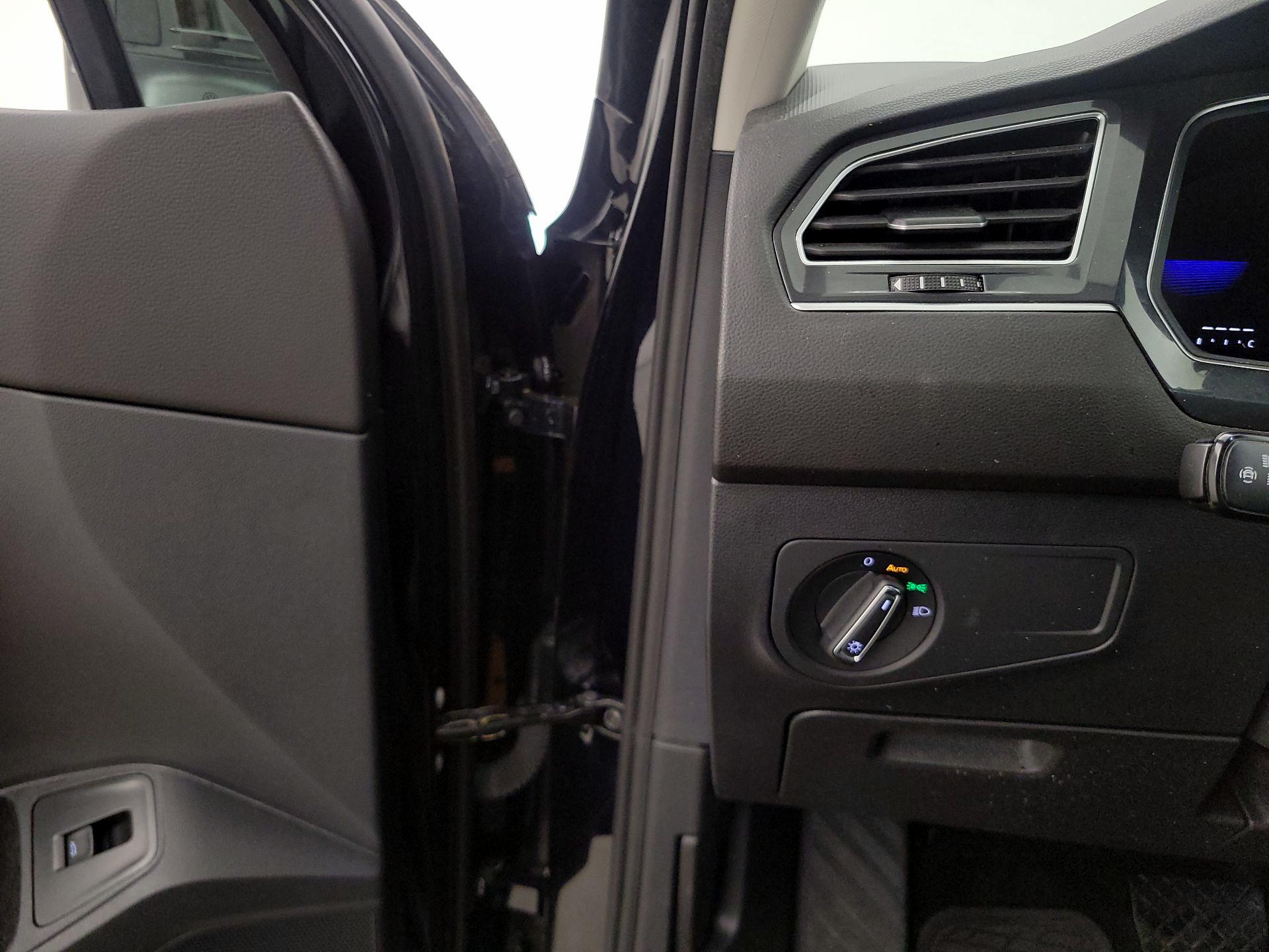 Thumbnail: 2024 Volkswagen Tiguan - 13