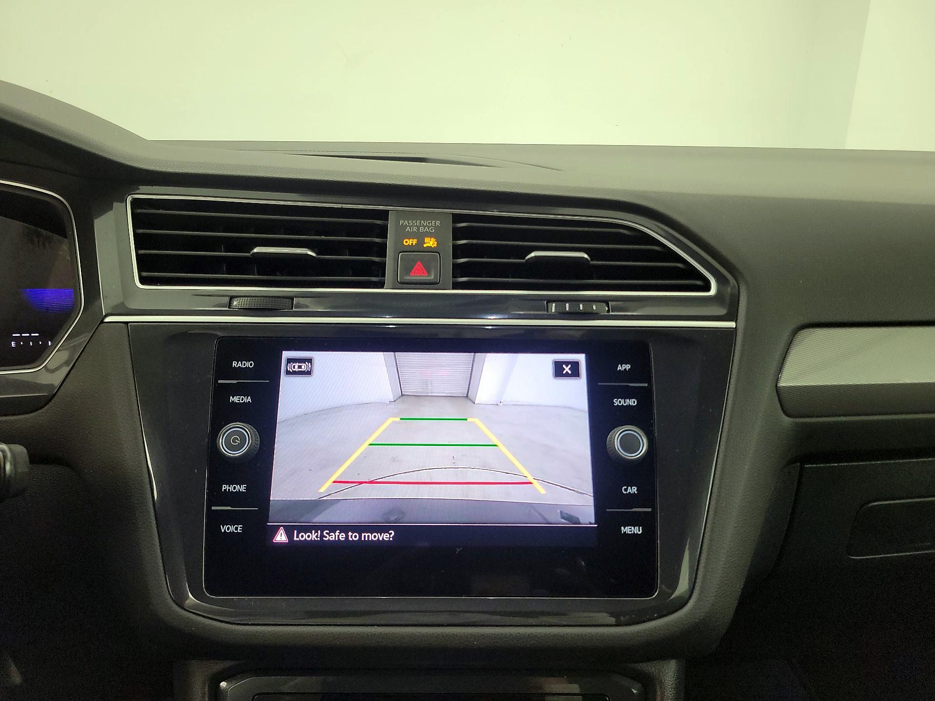 Thumbnail: 2024 Volkswagen Tiguan - 14