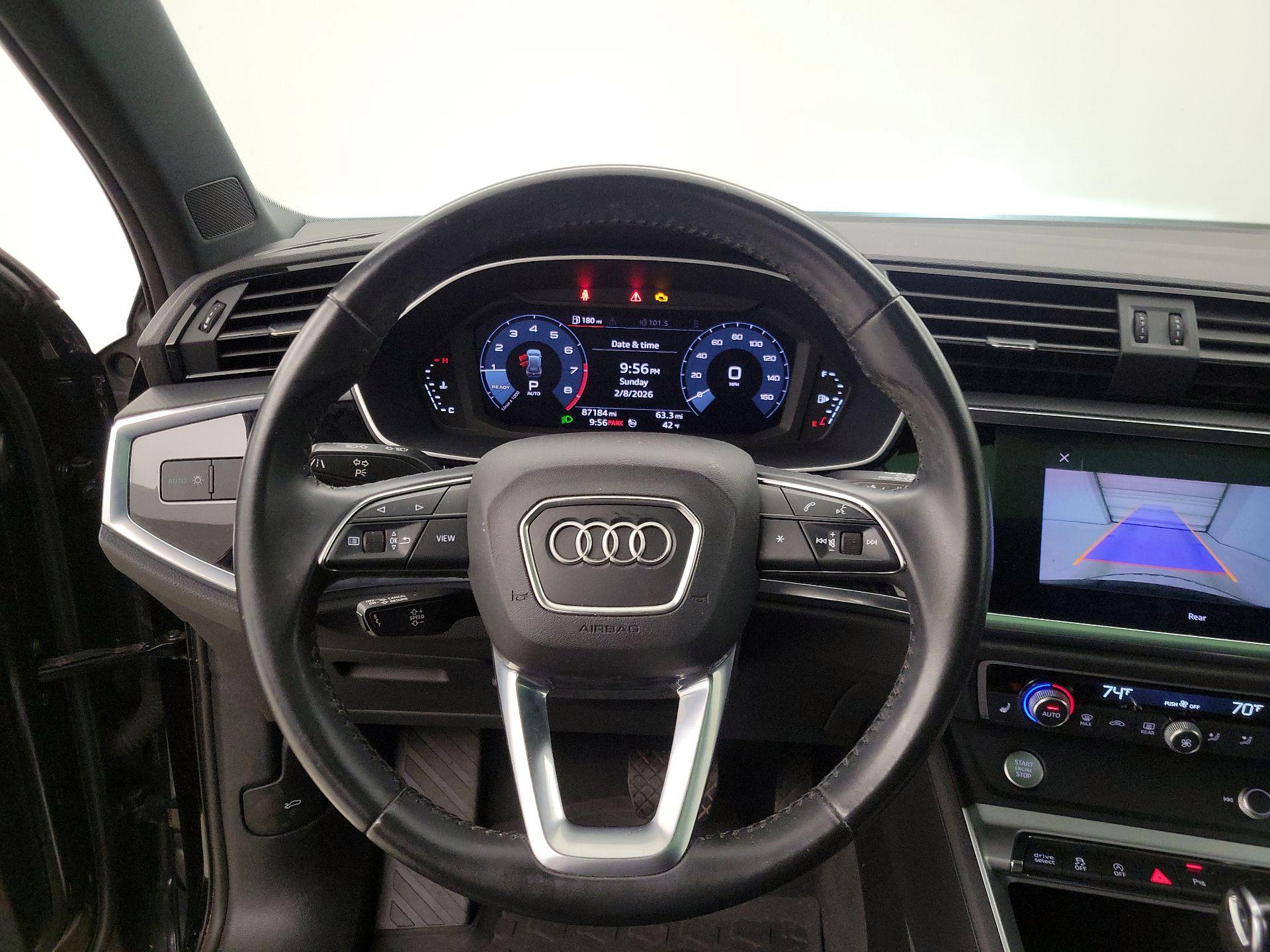 Thumbnail: 2020 Audi Q3 - 10