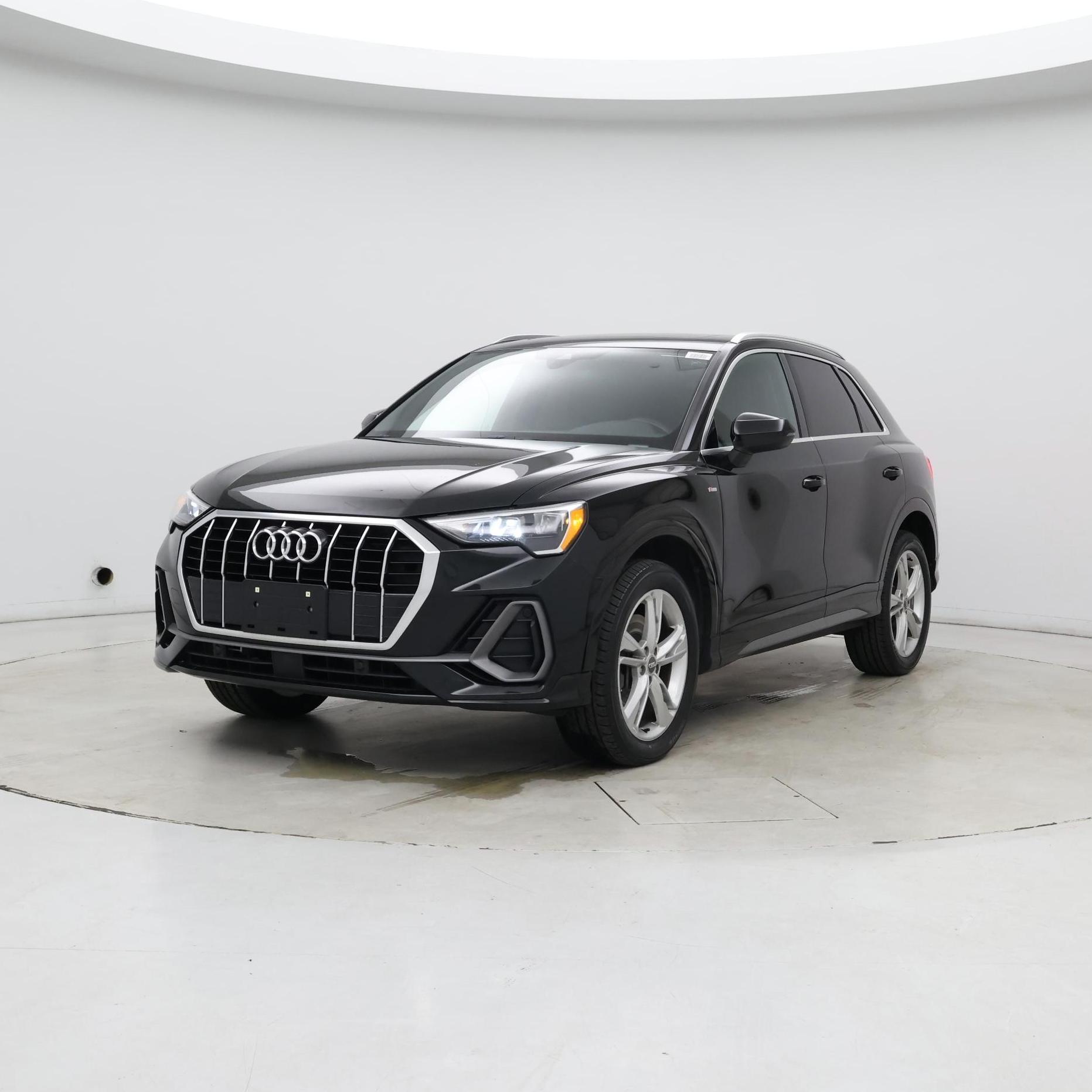 Thumbnail: 2020 Audi Q3 - 4