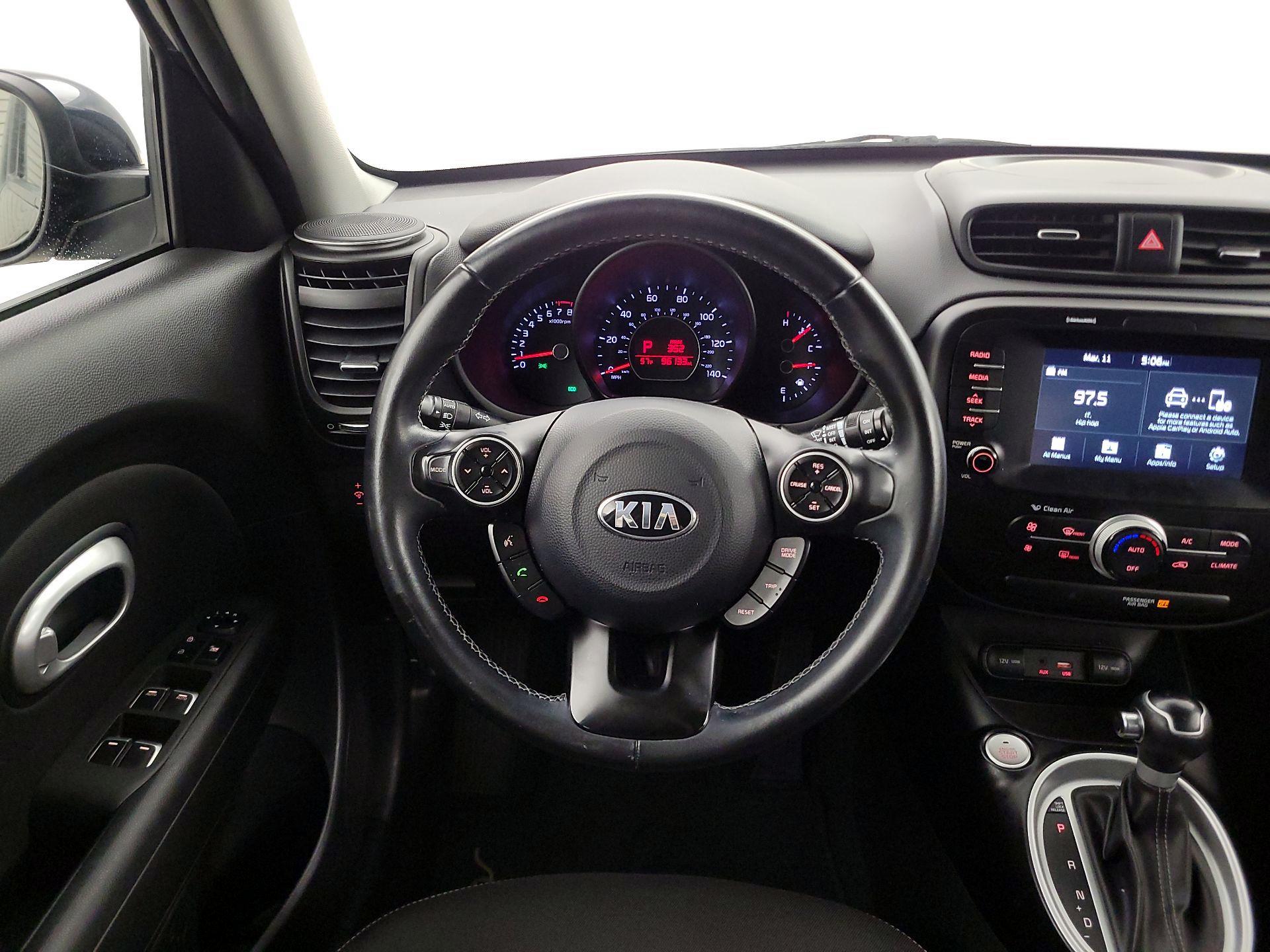 Thumbnail: 2017 Kia Soul - 10