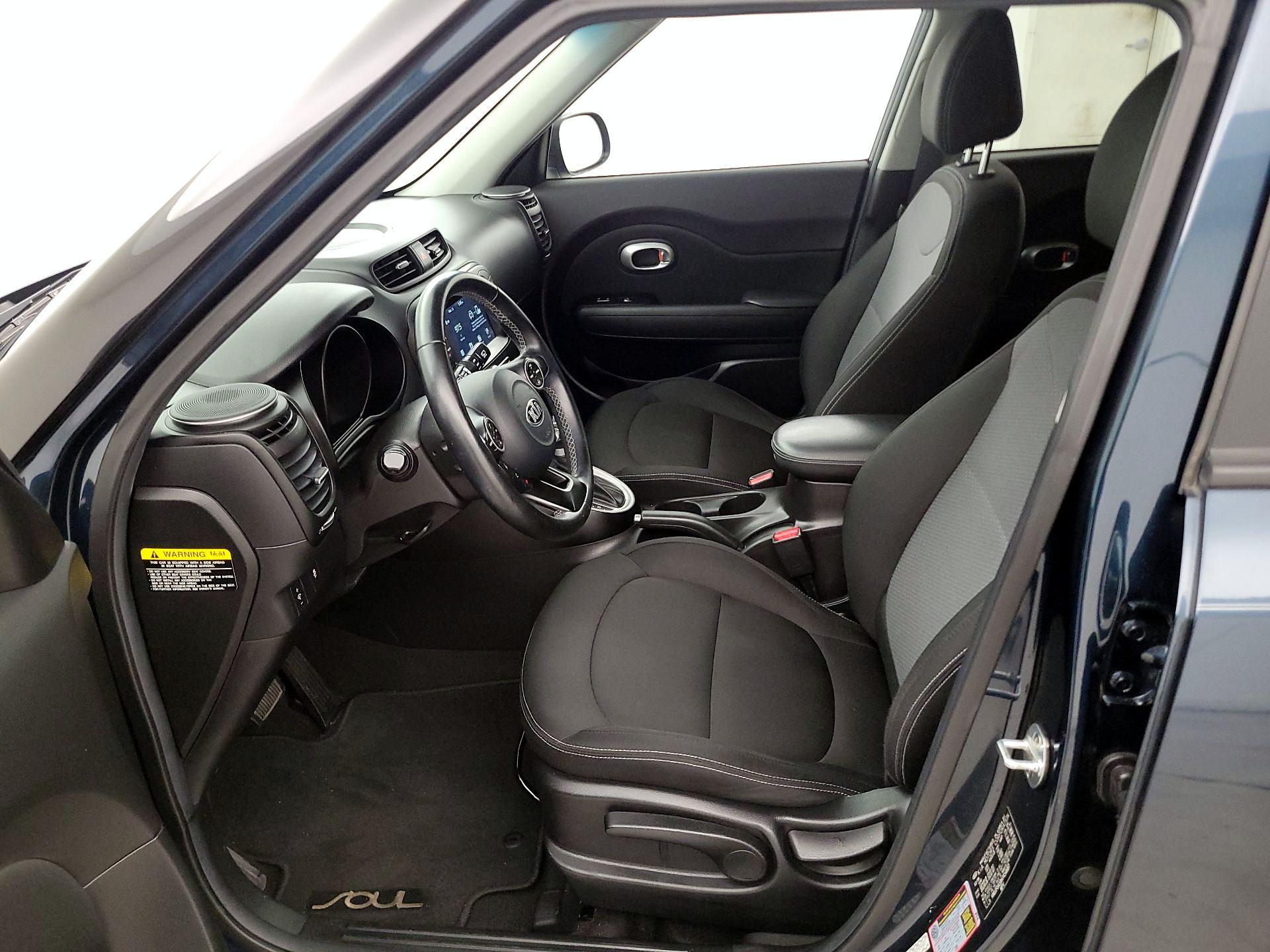 Thumbnail: 2017 Kia Soul - 11