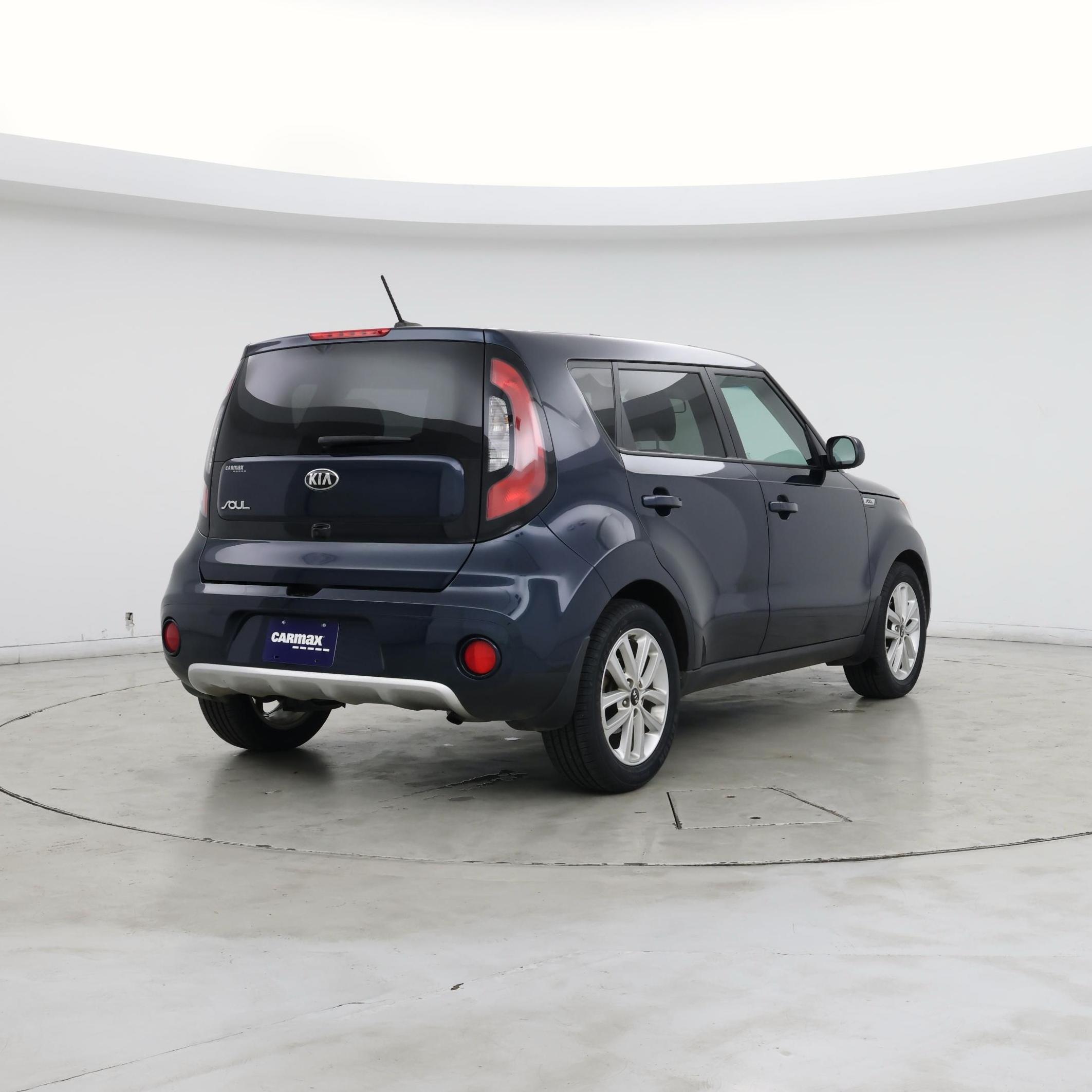 Thumbnail: 2017 Kia Soul - 8