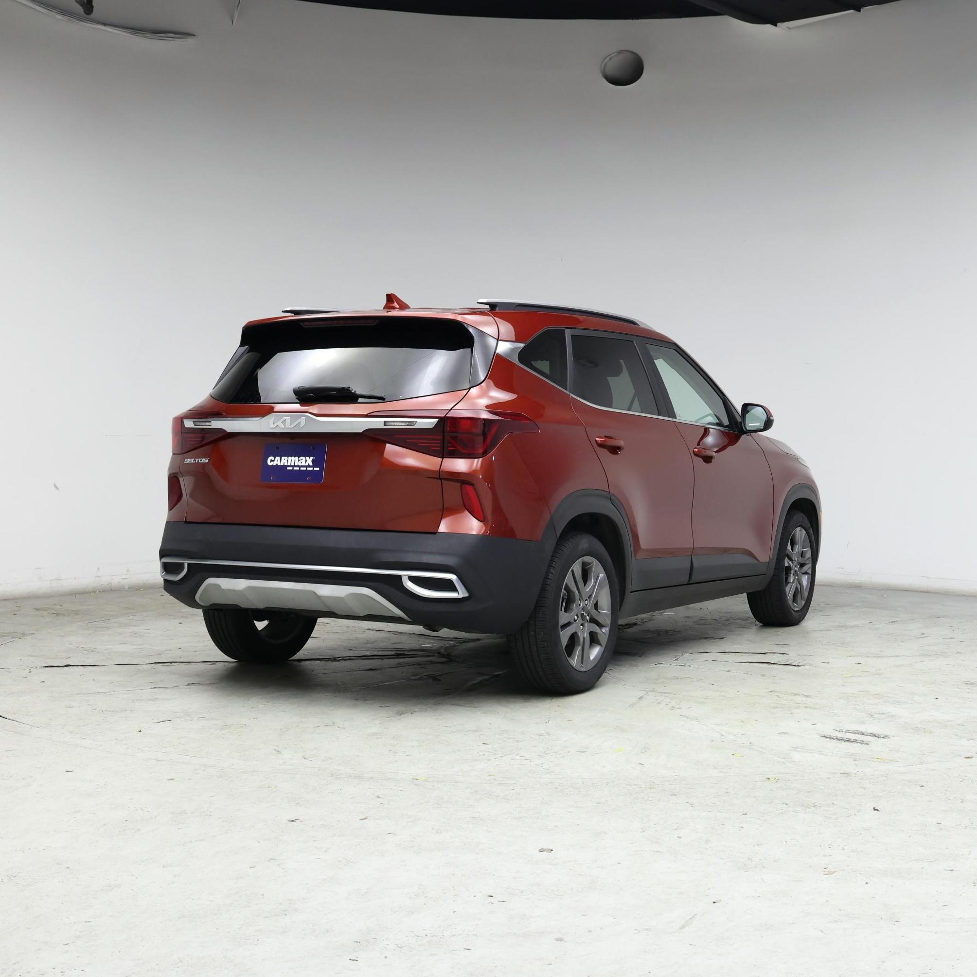 Thumbnail: 2023 Kia Seltos - 8