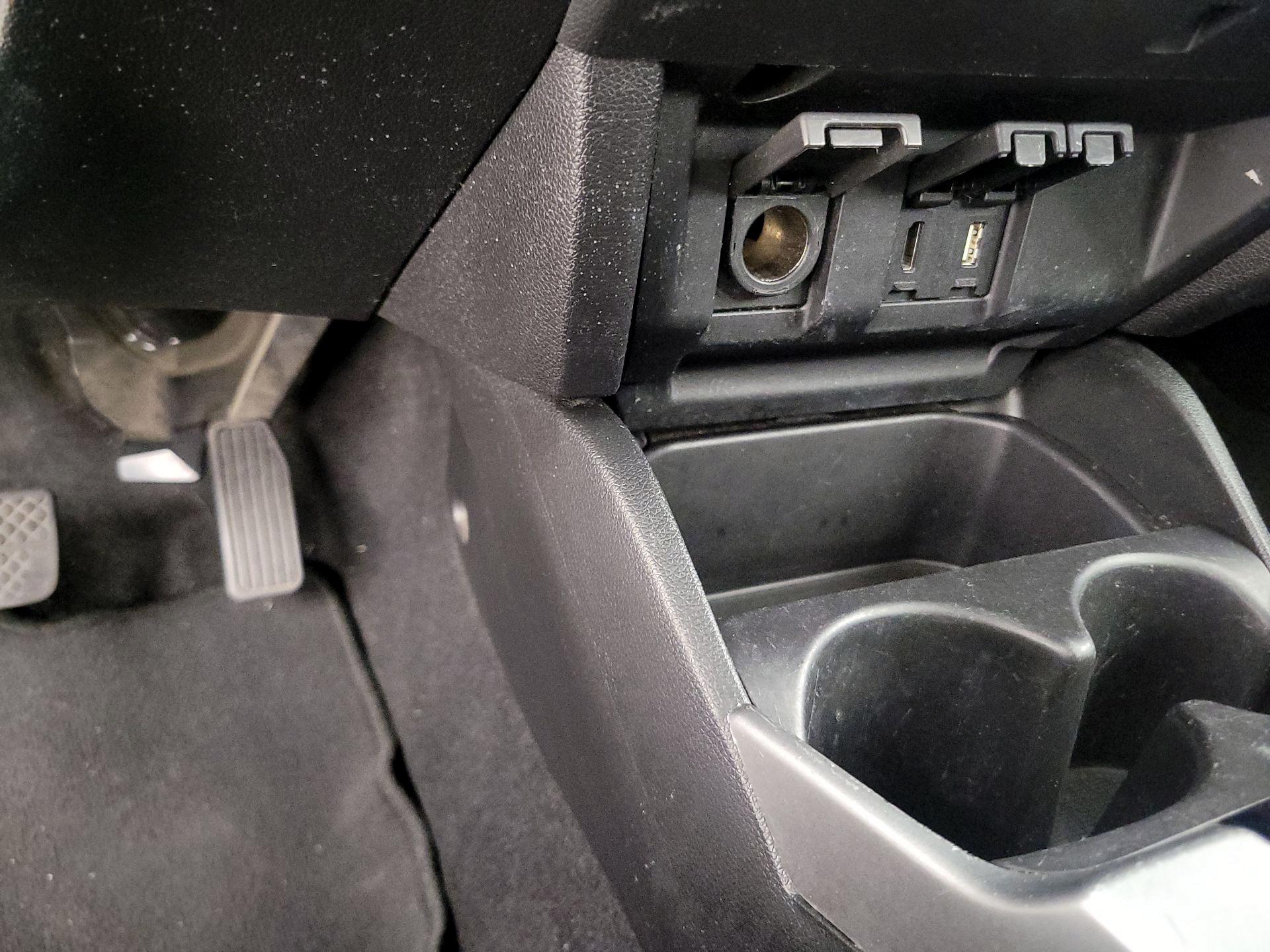 Thumbnail: 2016 Honda Fit - 18