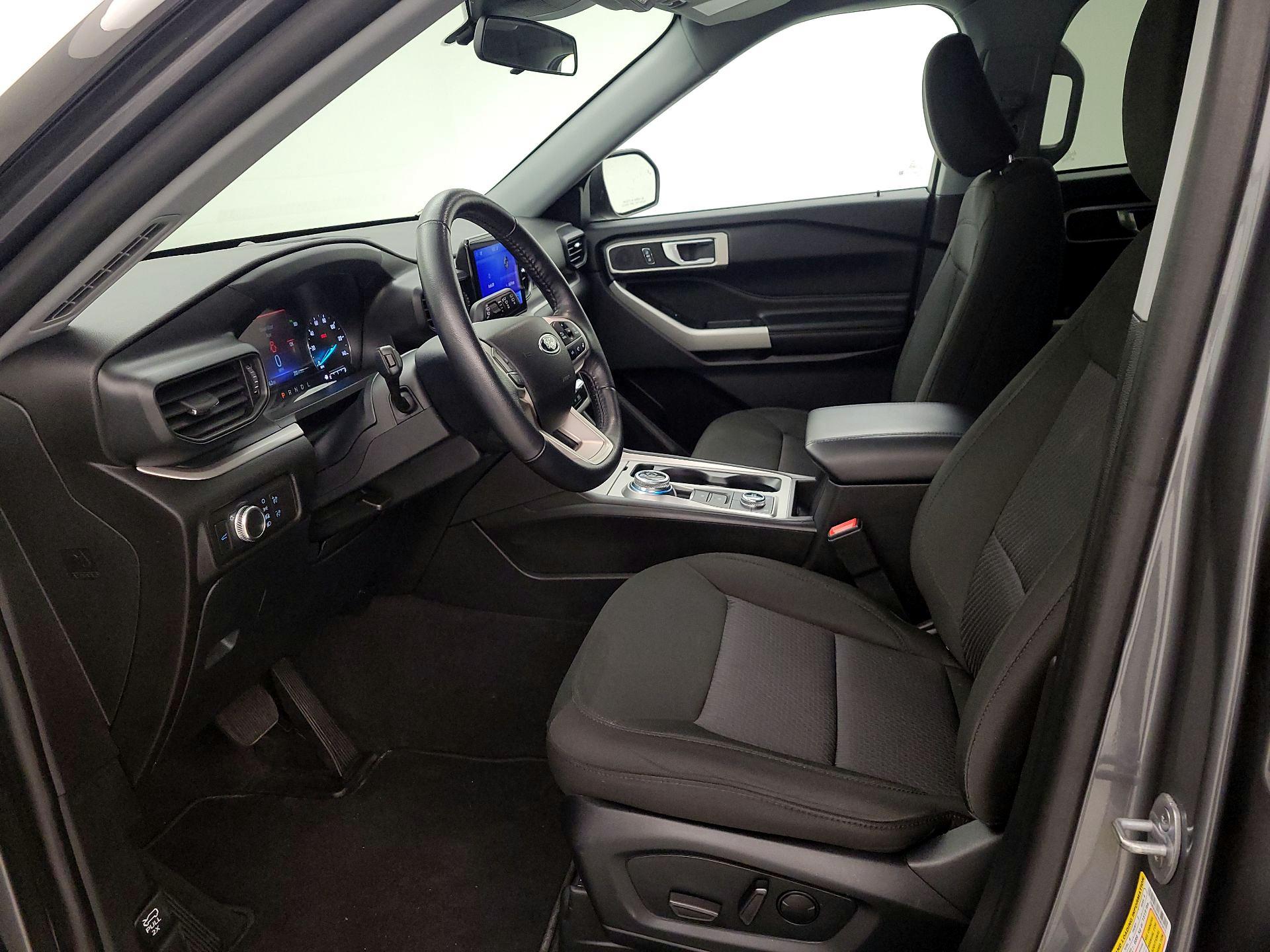 Thumbnail: 2022 Ford Explorer - 11