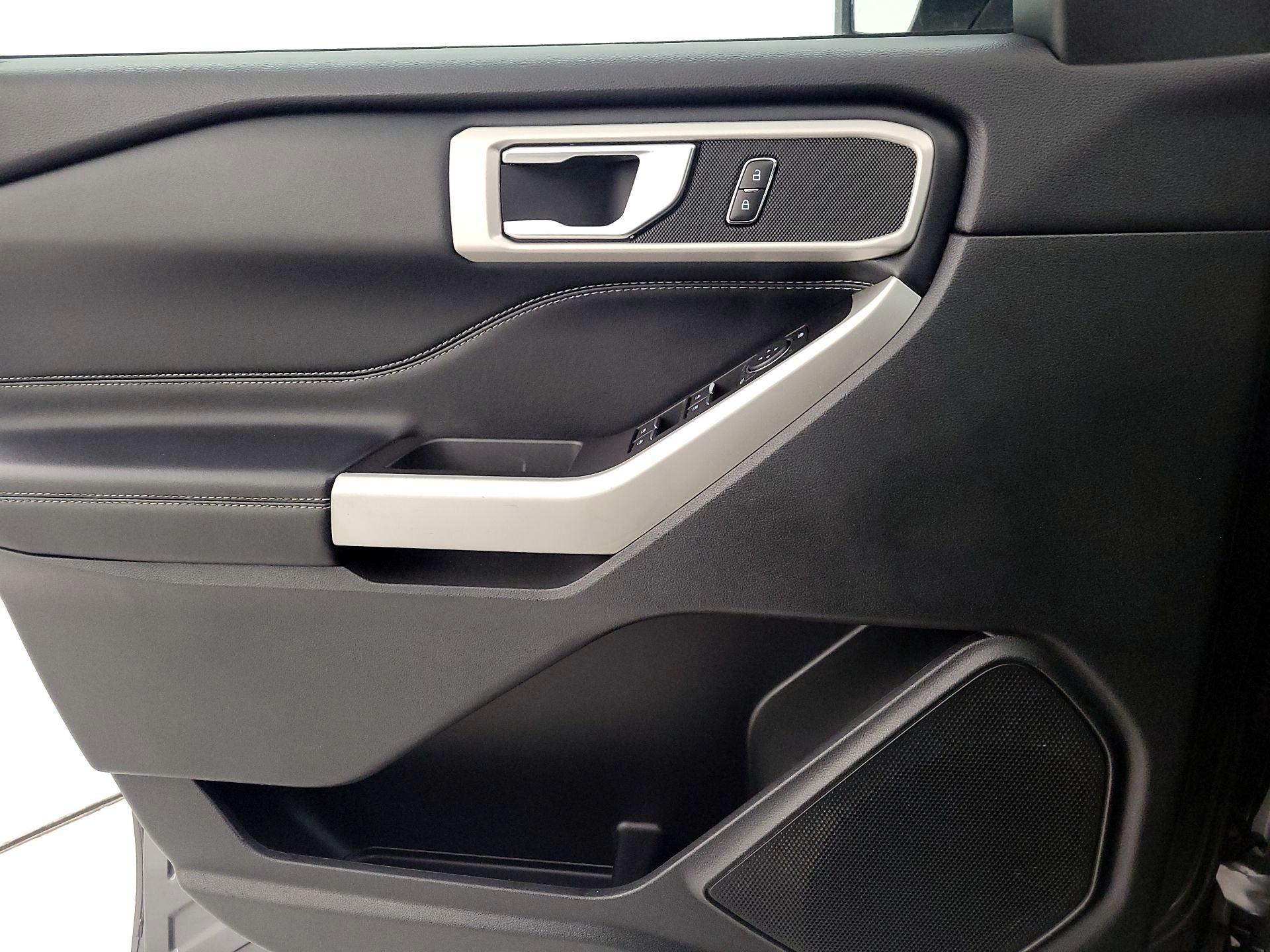 Thumbnail: 2022 Ford Explorer - 12