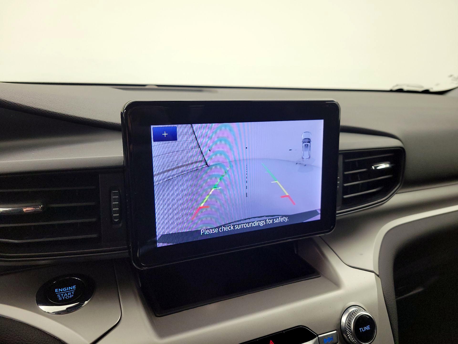 Thumbnail: 2022 Ford Explorer - 14