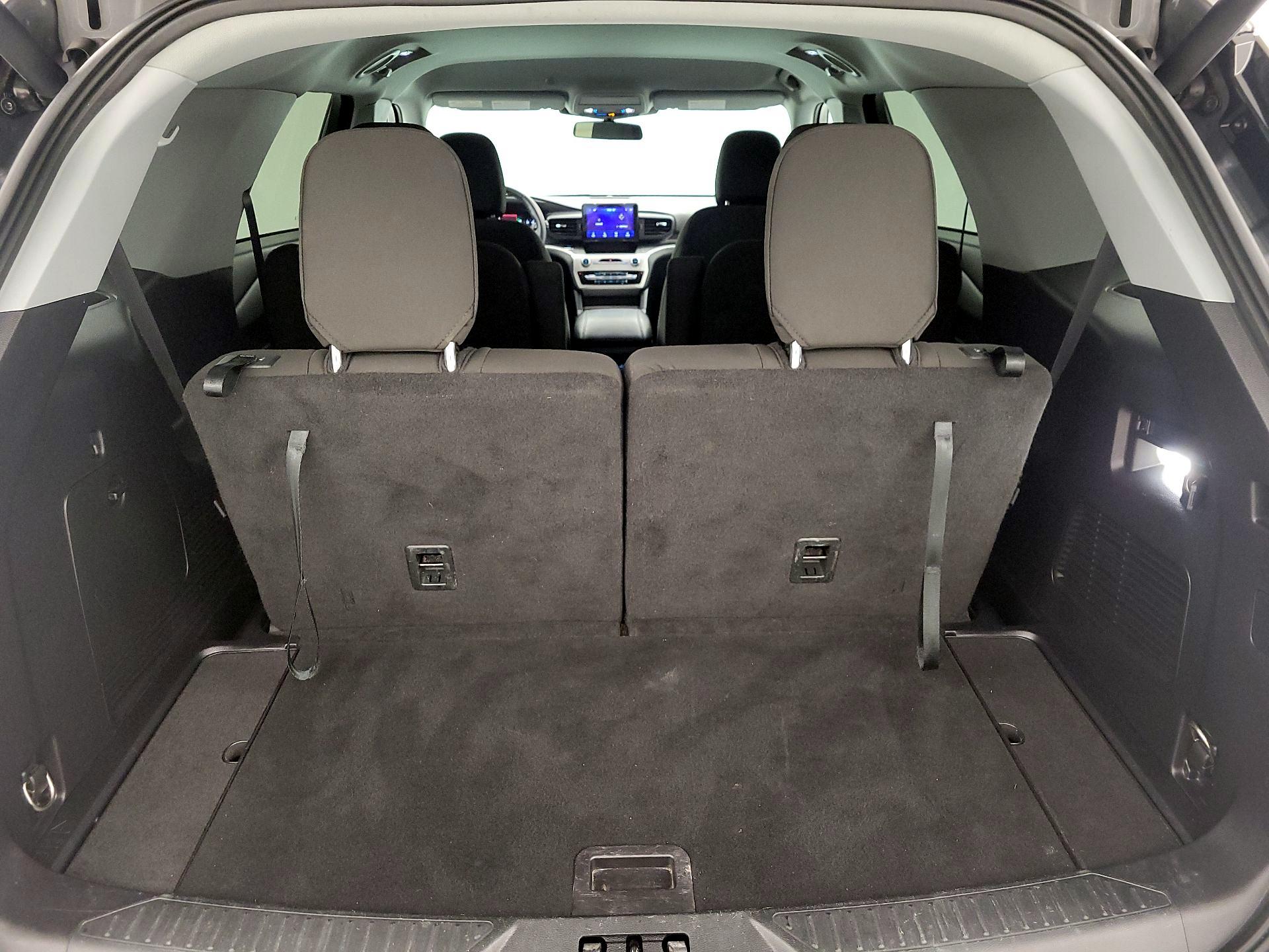 Thumbnail: 2022 Ford Explorer - 20