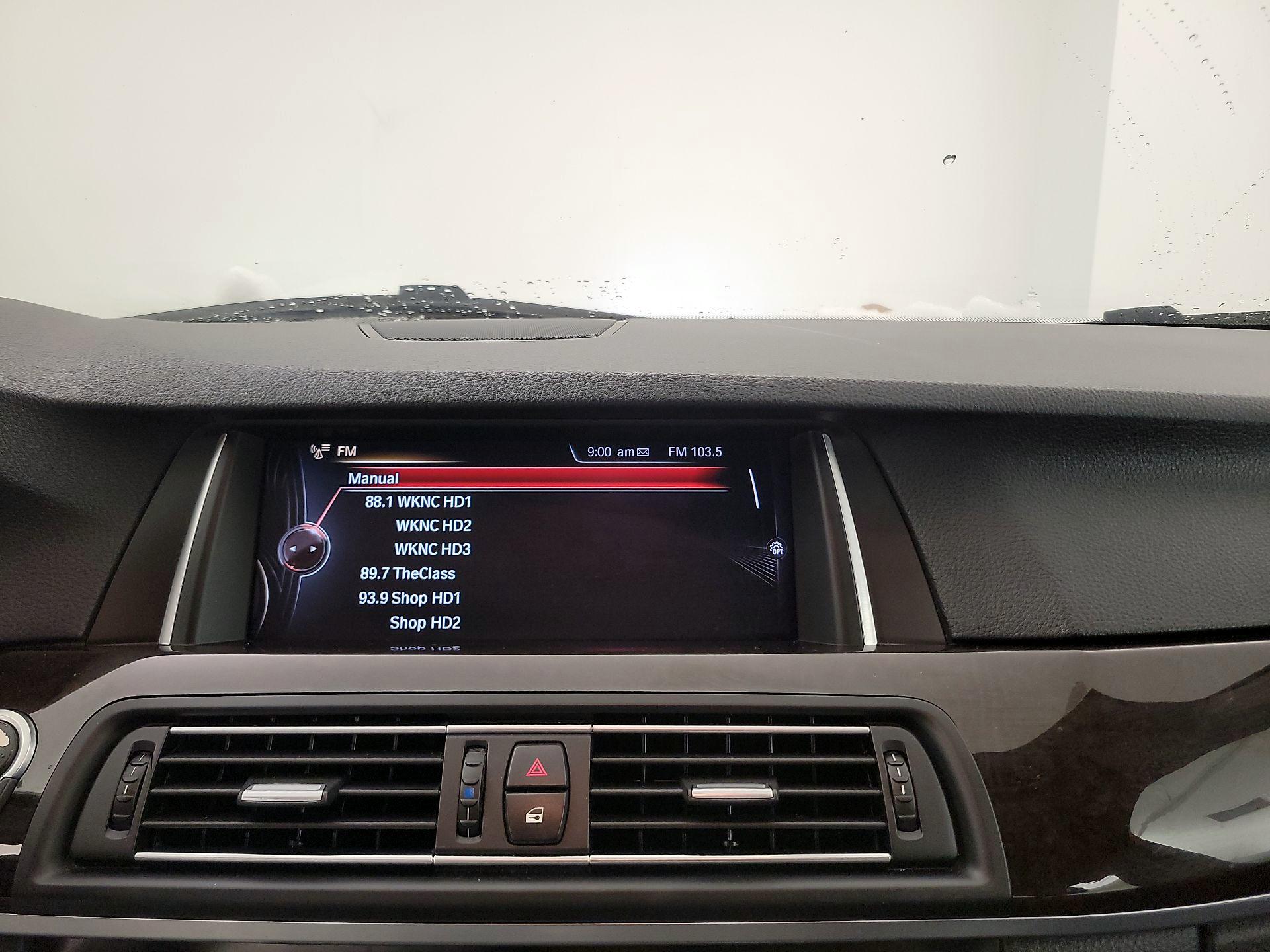 Thumbnail: 2016 BMW 5 Series - 16