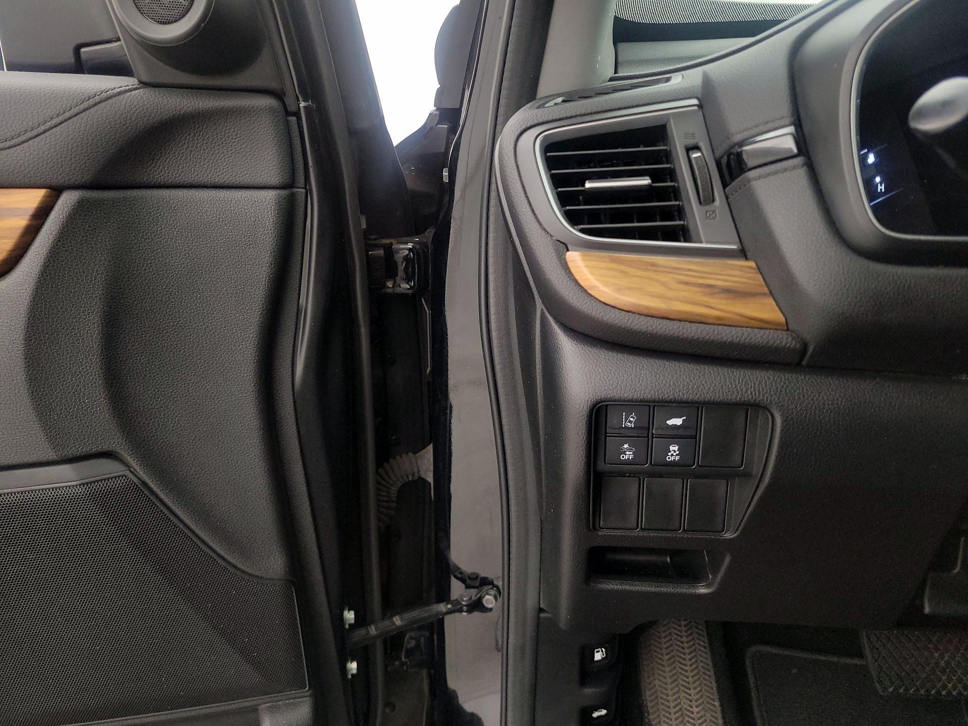 Thumbnail: 2017 Honda CR-V - 13
