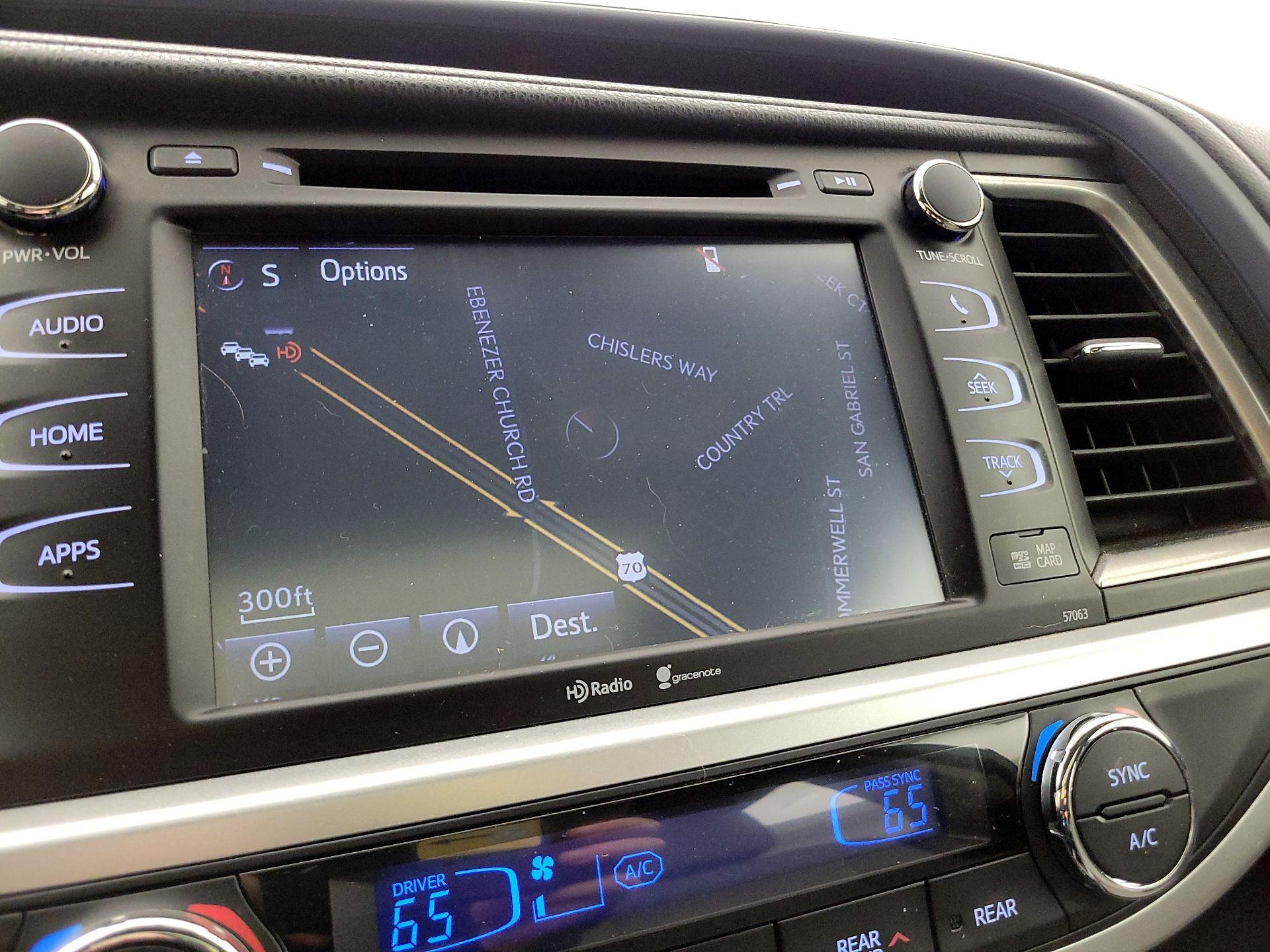 Thumbnail: 2014 Toyota Highlander - 14