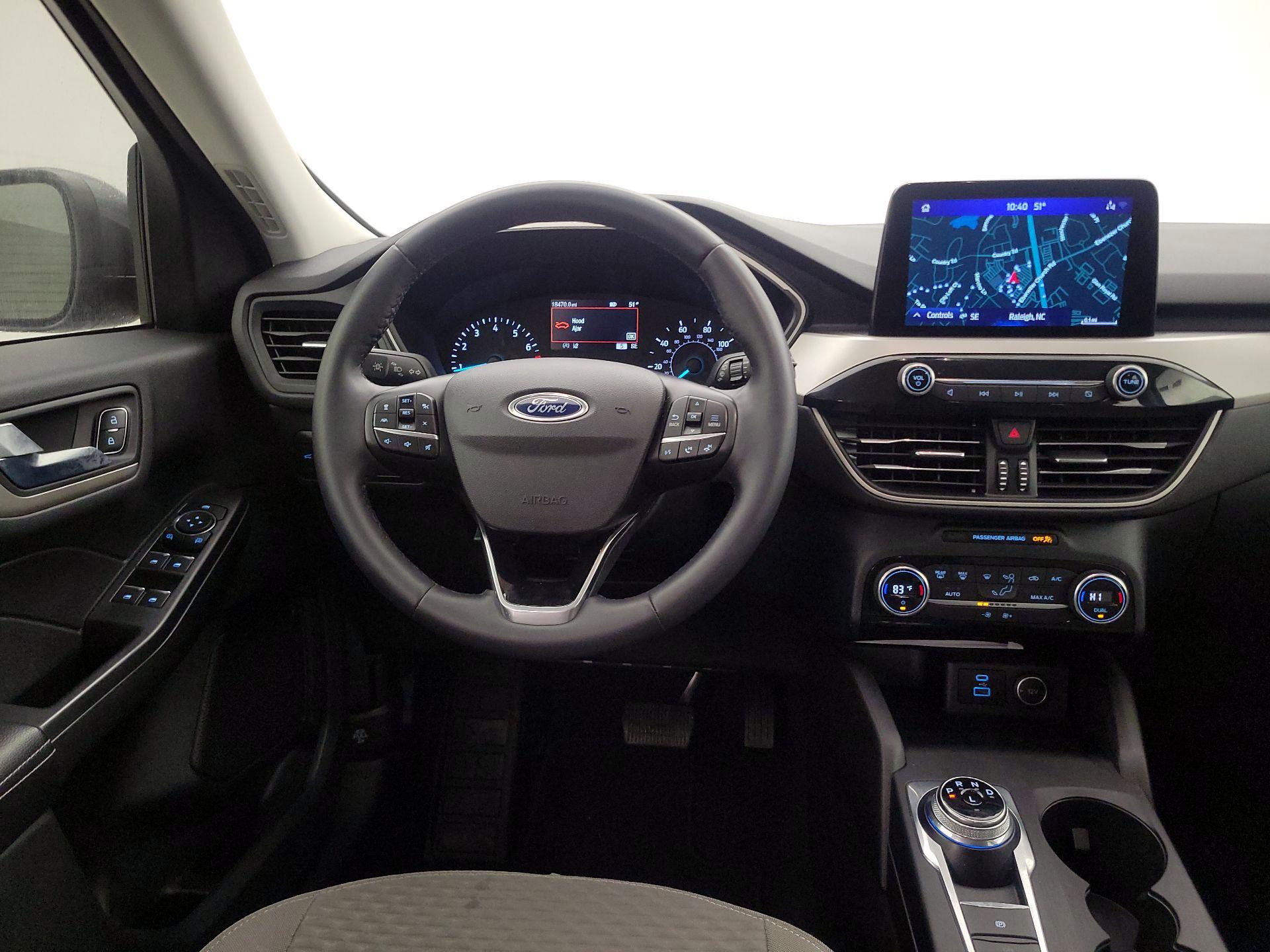 Thumbnail: 2021 Ford Escape - 10