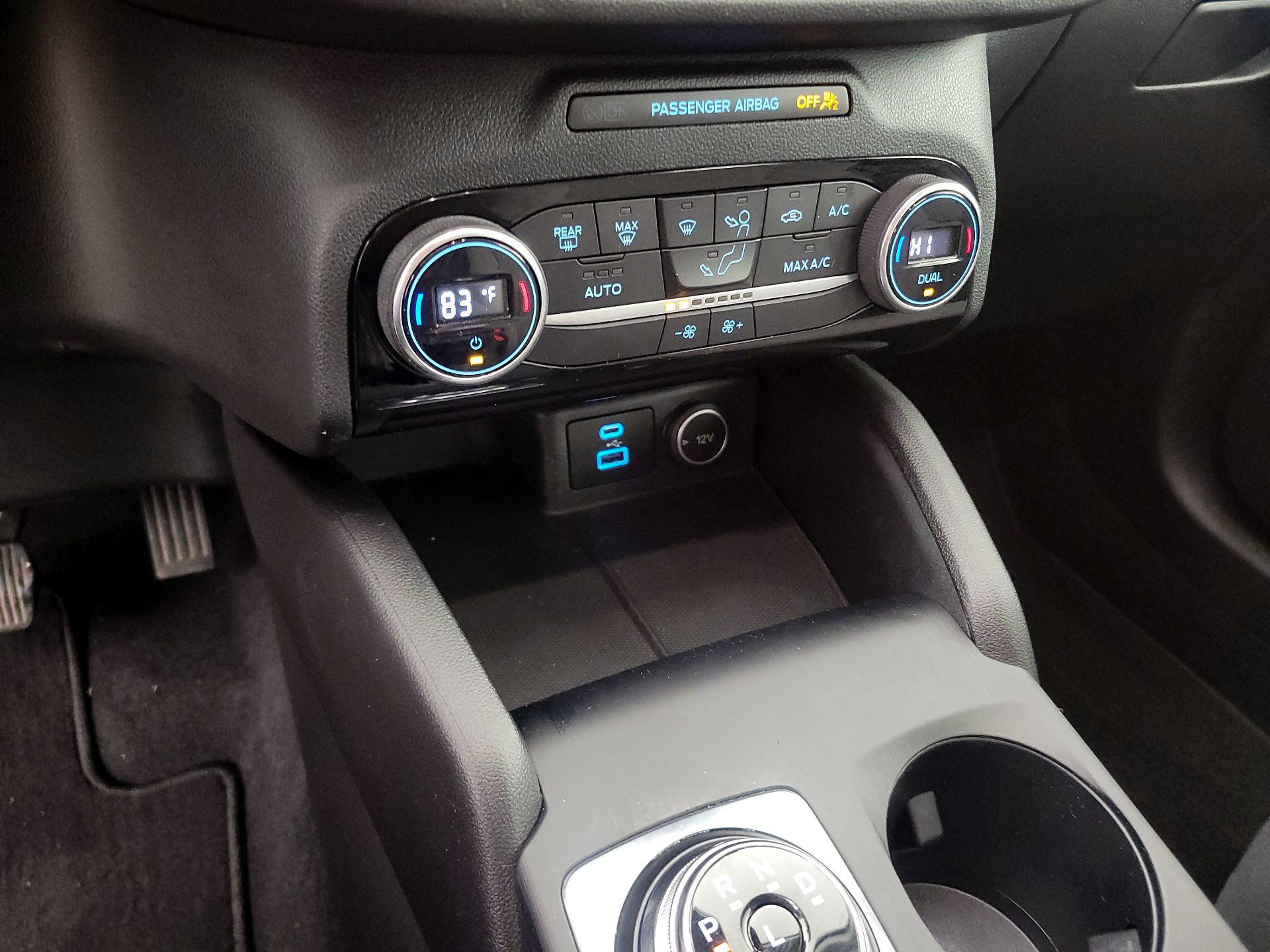 Thumbnail: 2021 Ford Escape - 17