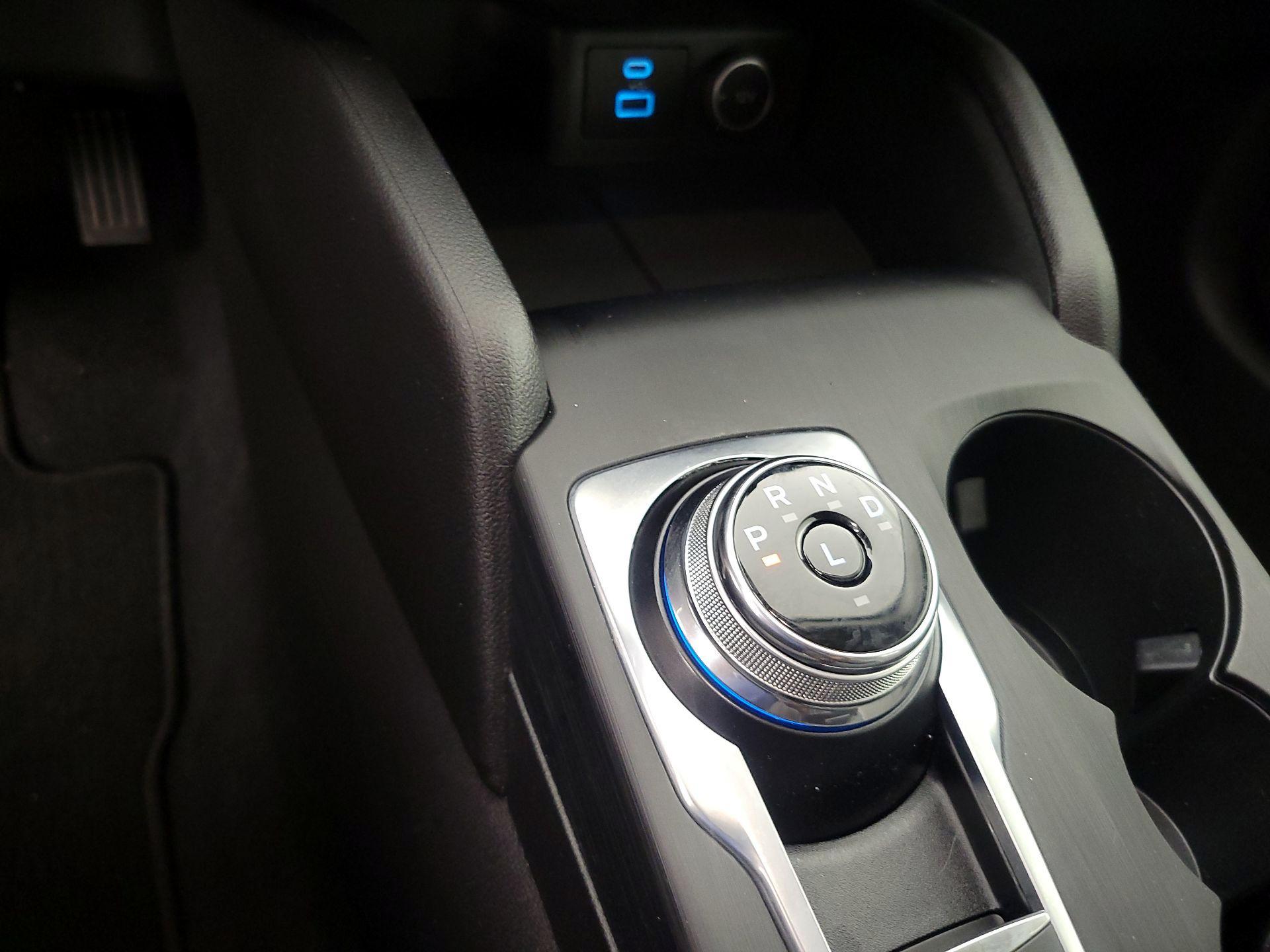 Thumbnail: 2021 Ford Escape - 18