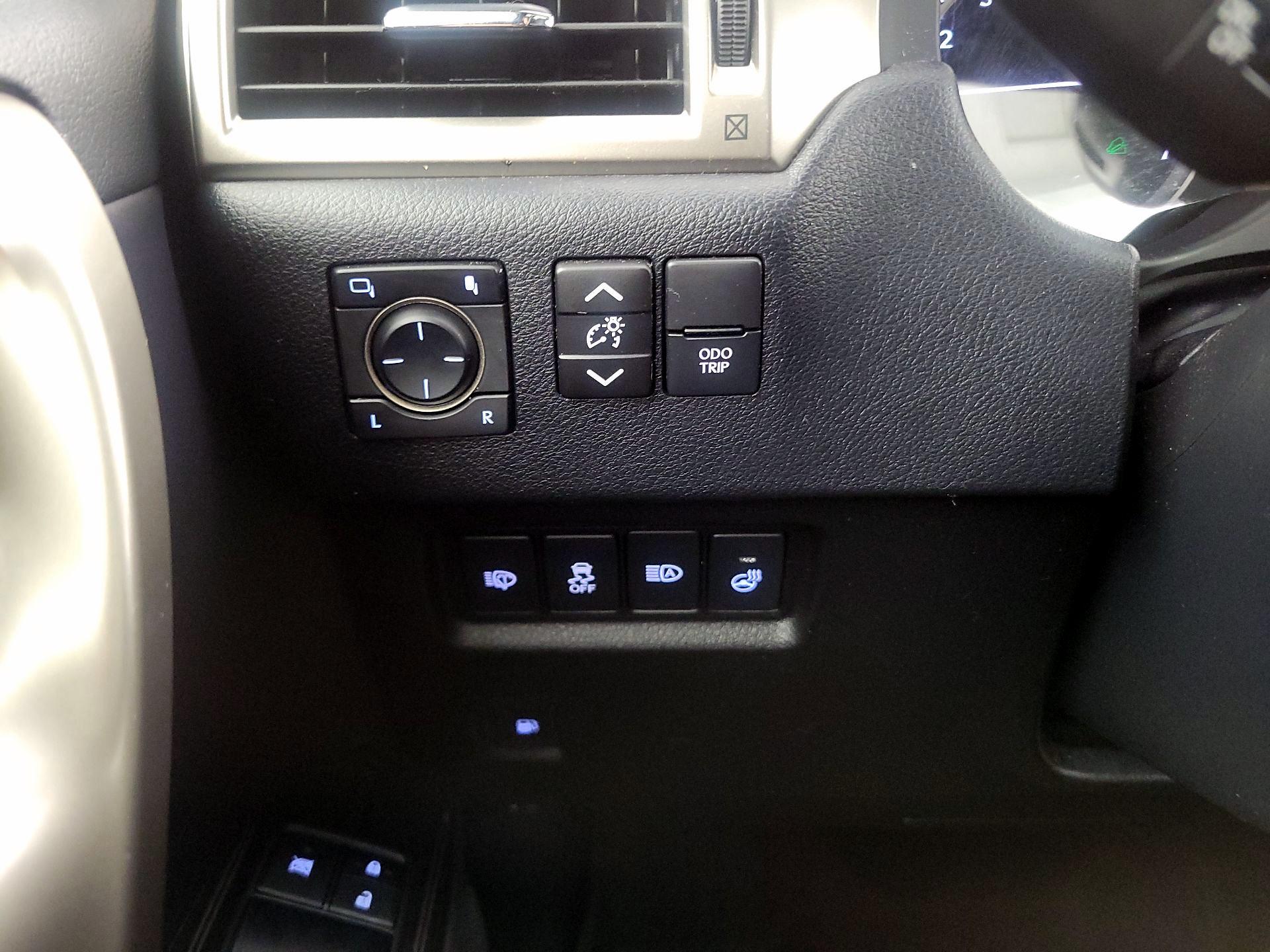 Thumbnail: 2021 Lexus GX - 13