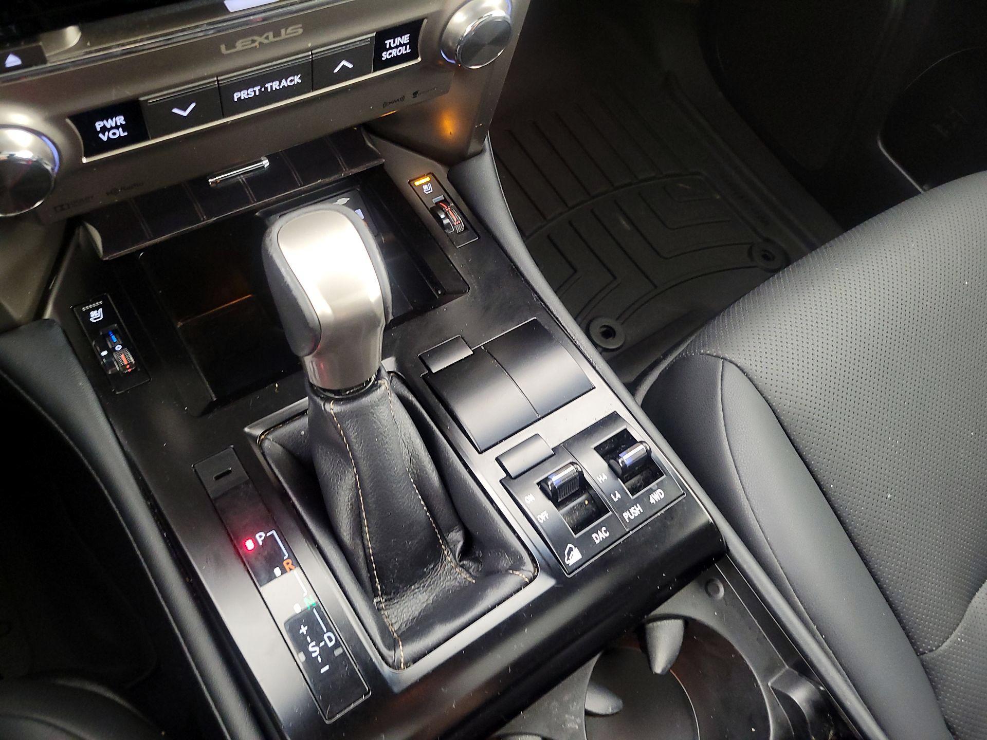 Thumbnail: 2021 Lexus GX - 18