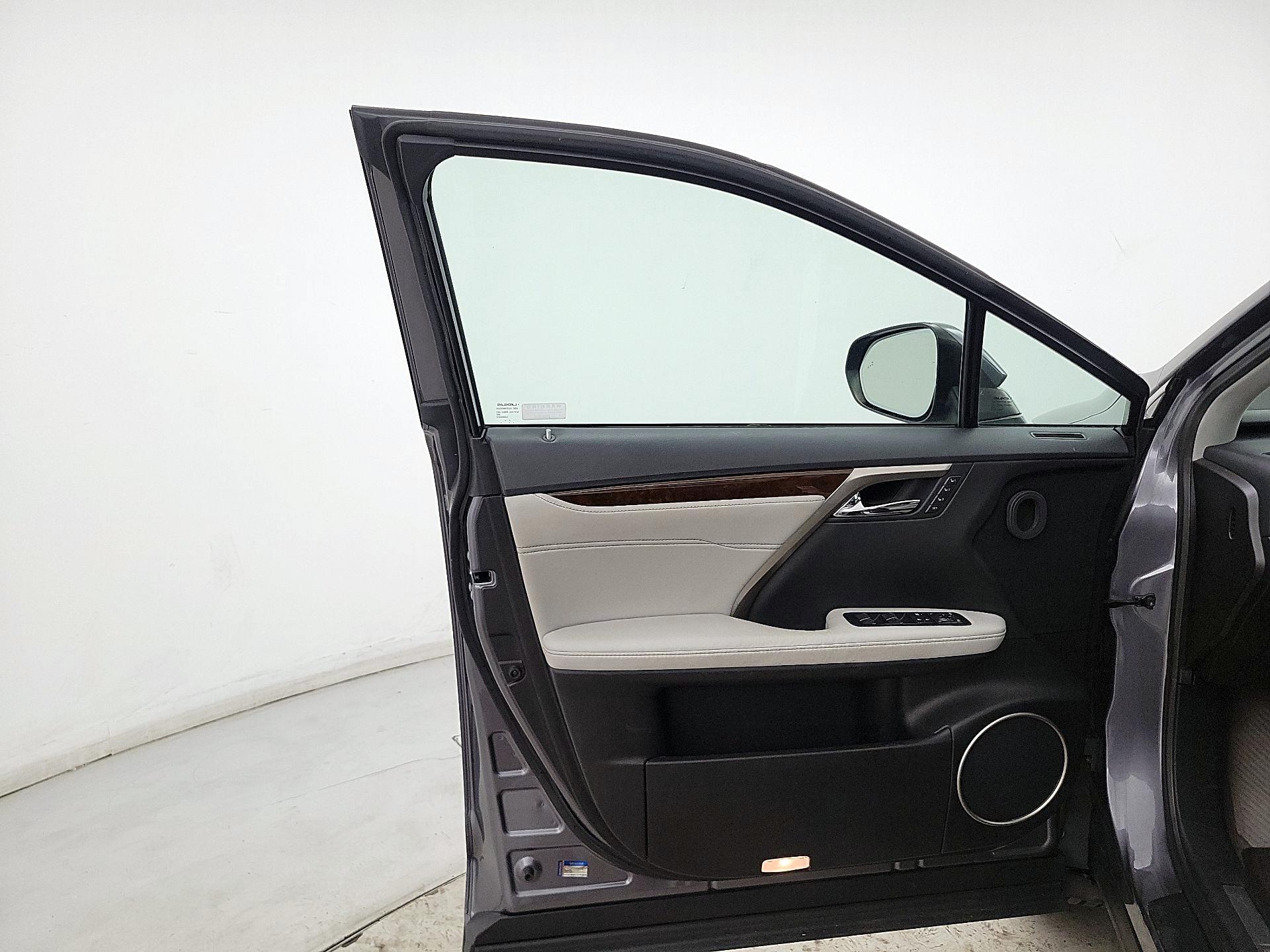 Thumbnail: 2017 Lexus RX - 12