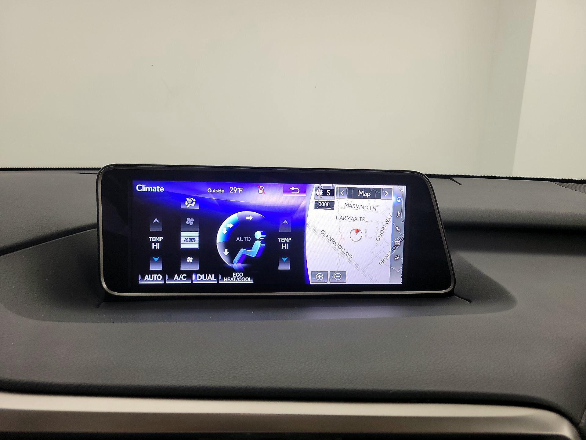 Thumbnail: 2017 Lexus RX - 17