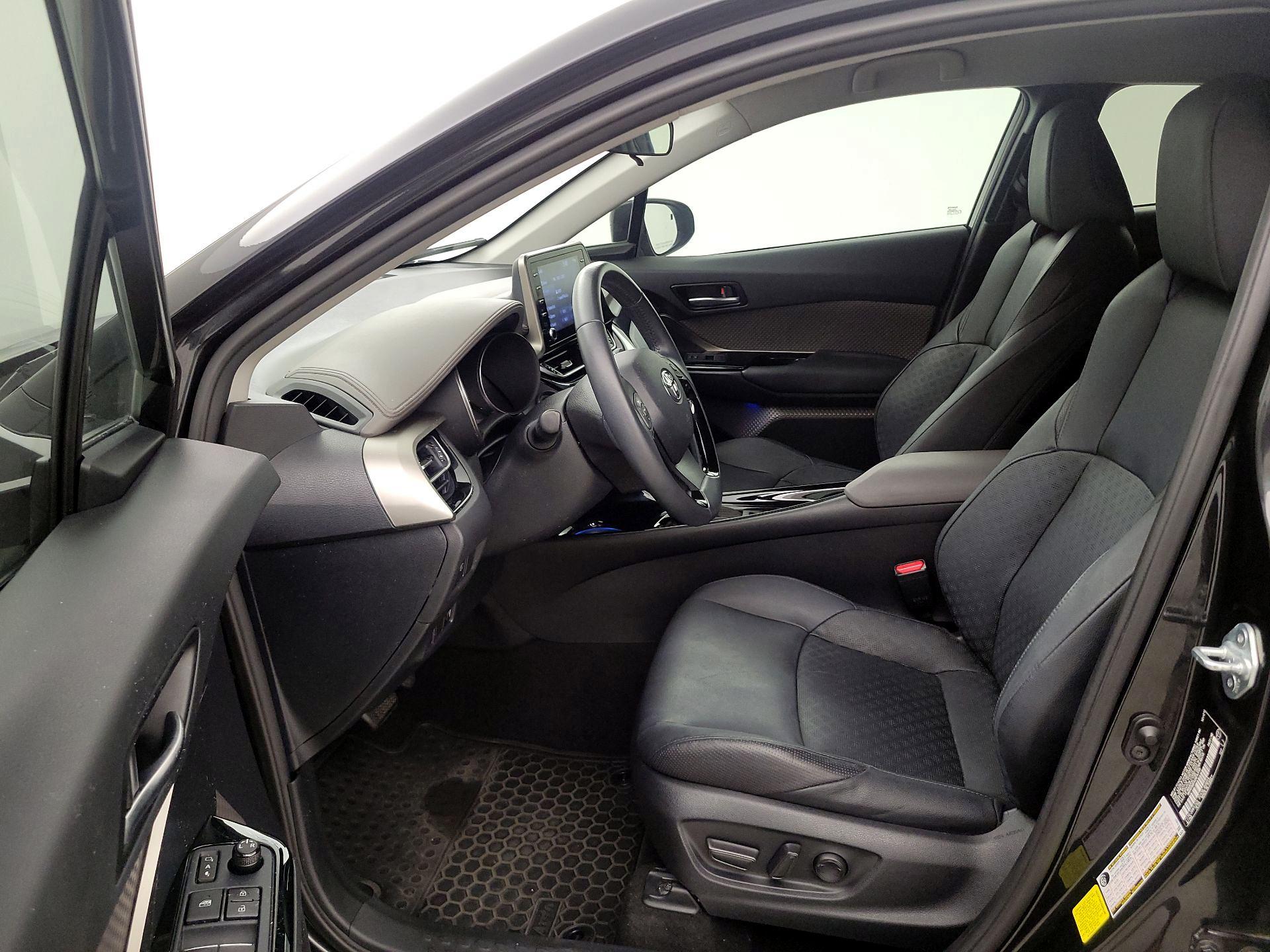 Thumbnail: 2022 Toyota C-HR - 11