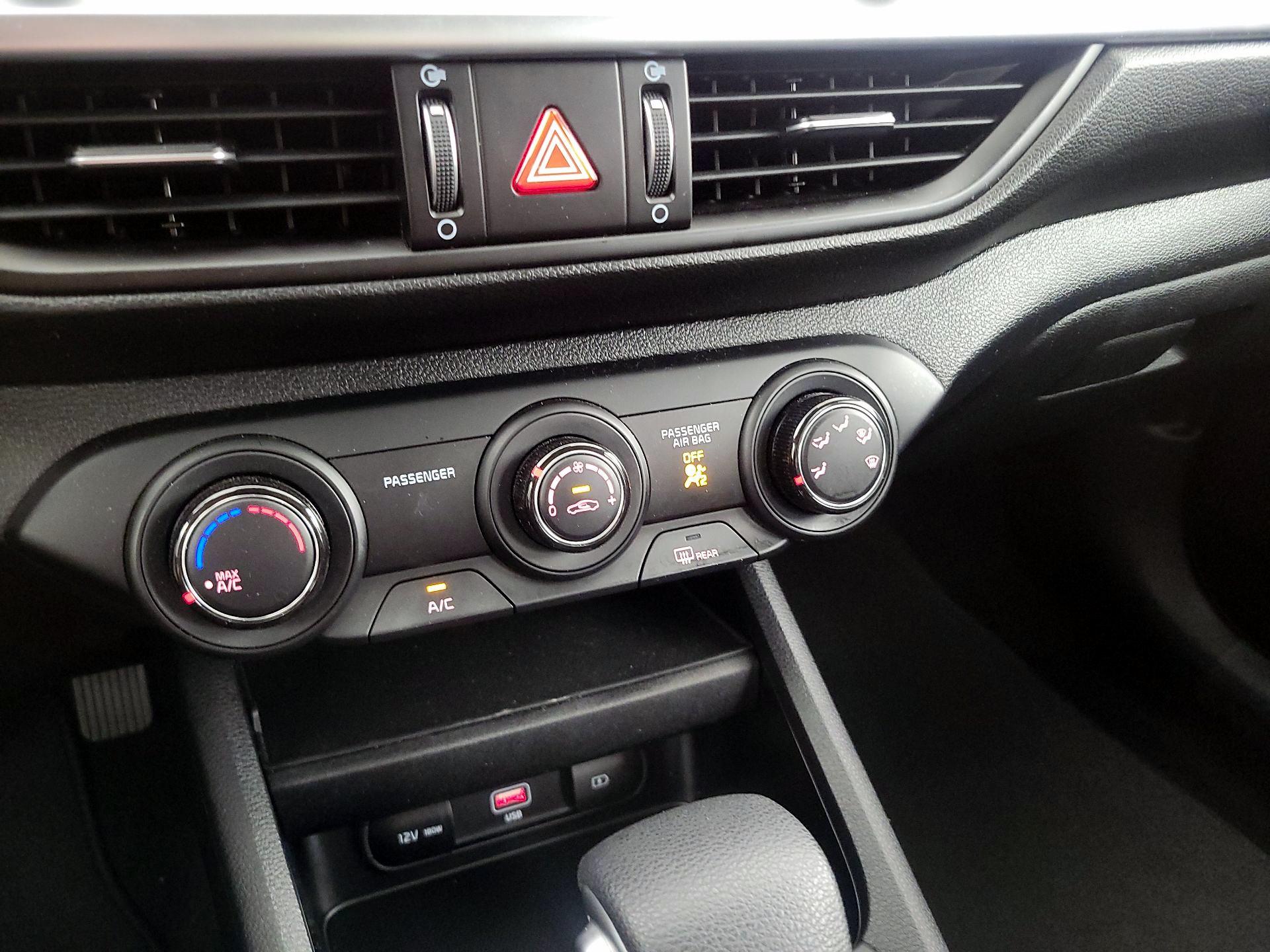 Thumbnail: 2024 Kia Forte - 16