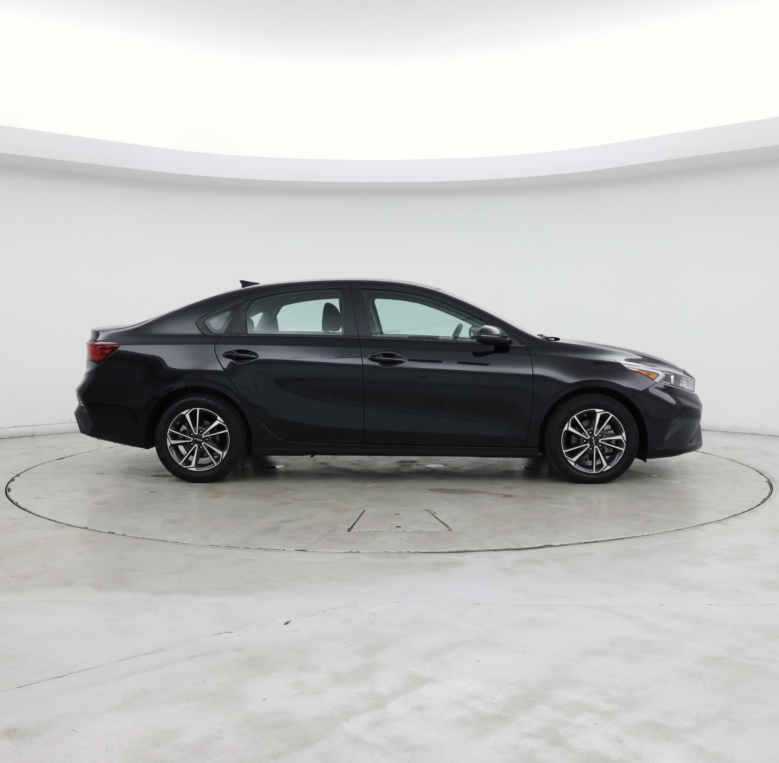 Thumbnail: 2024 Kia Forte - 7