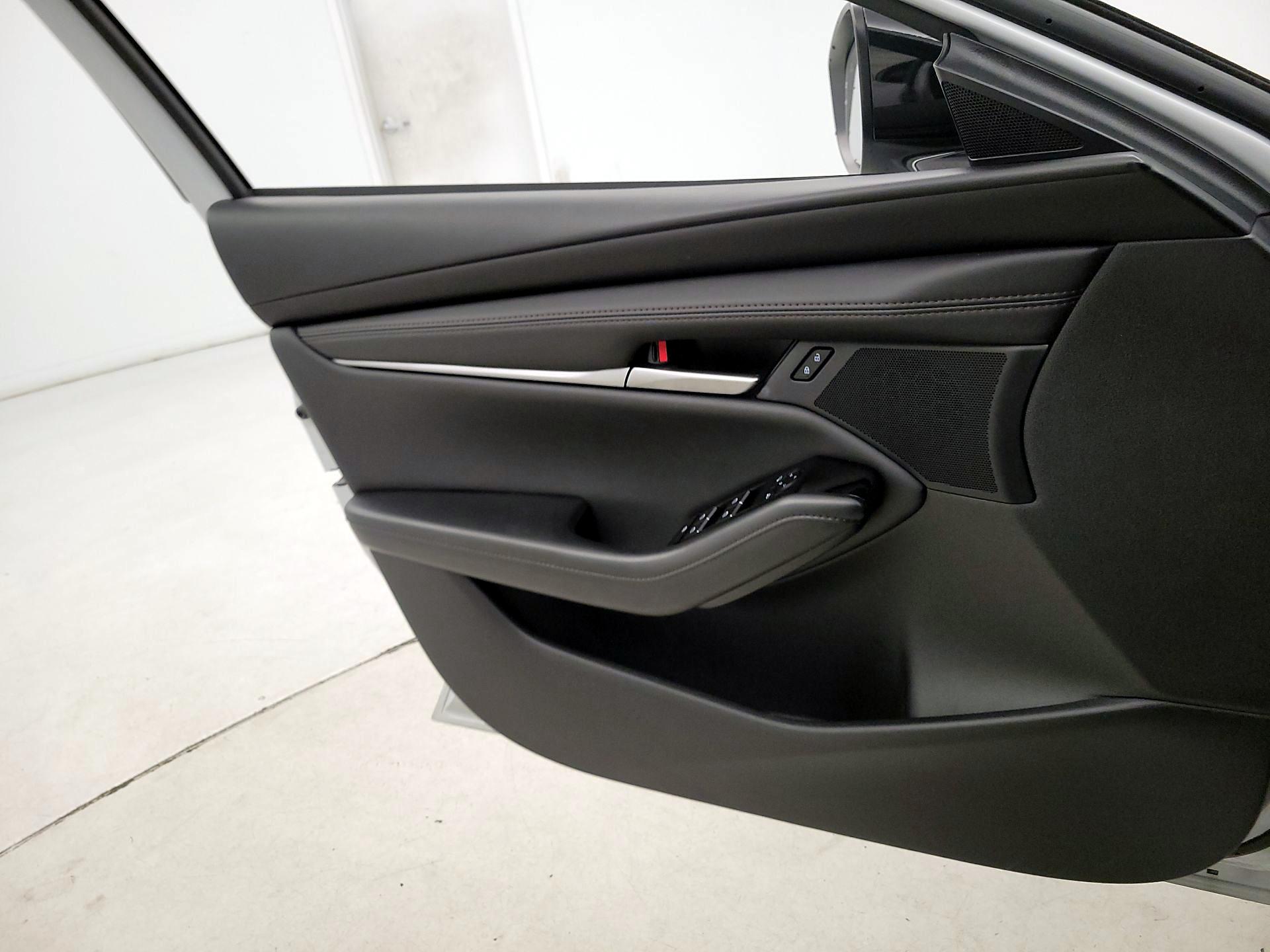 Thumbnail: 2025 Mazda Mazda3 - 12