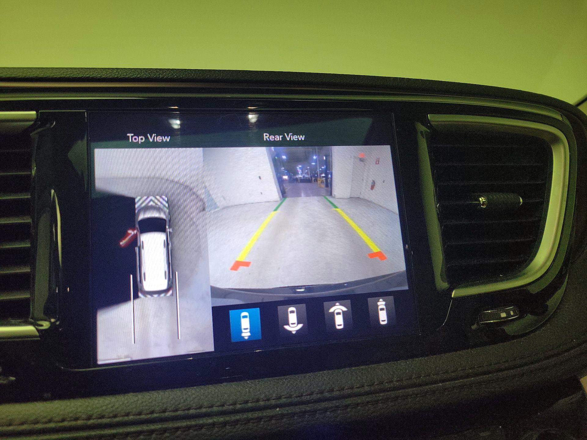 Thumbnail: 2020 Chrysler Pacifica - 15