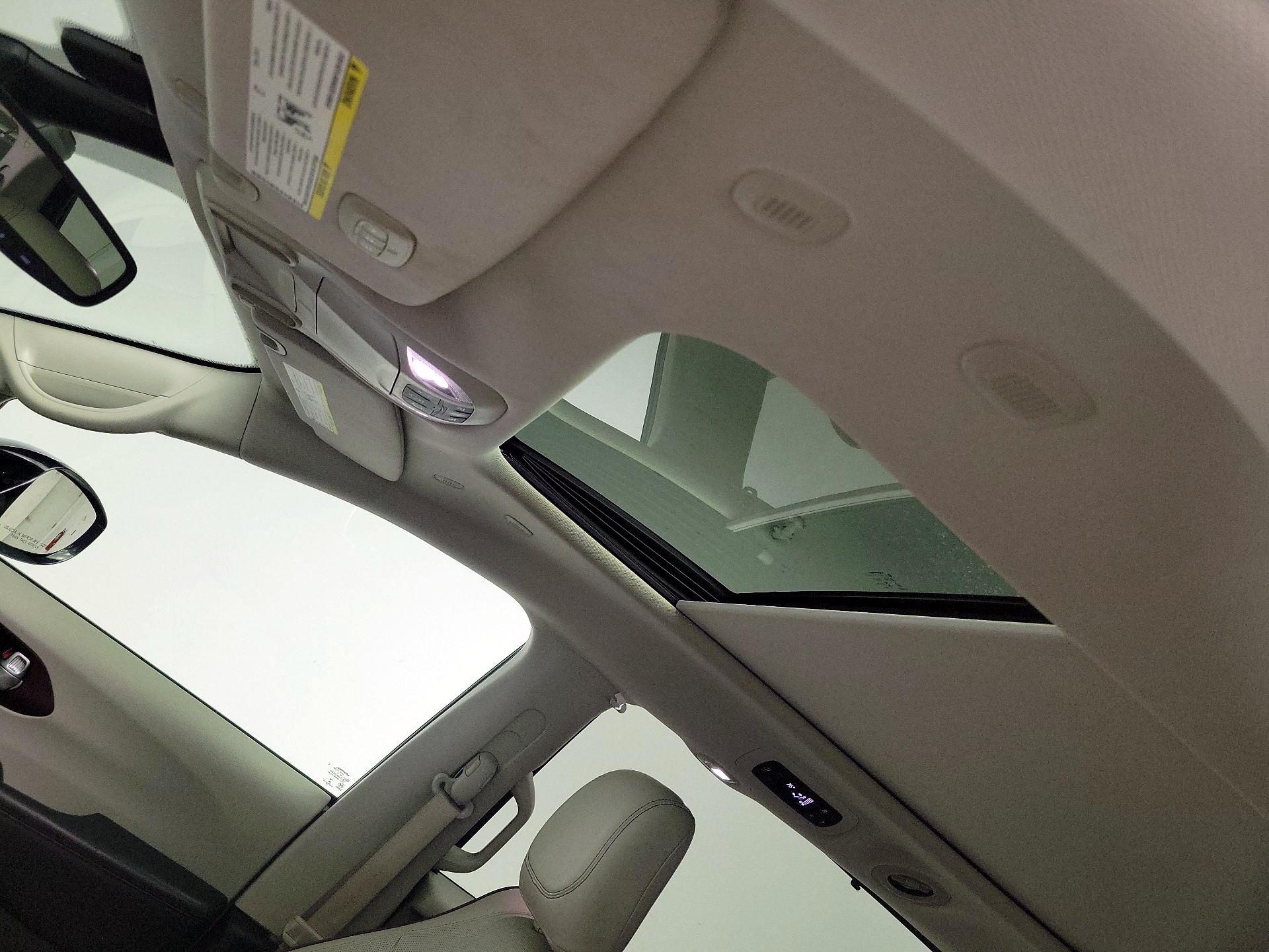 Thumbnail: 2020 Chrysler Pacifica - 20