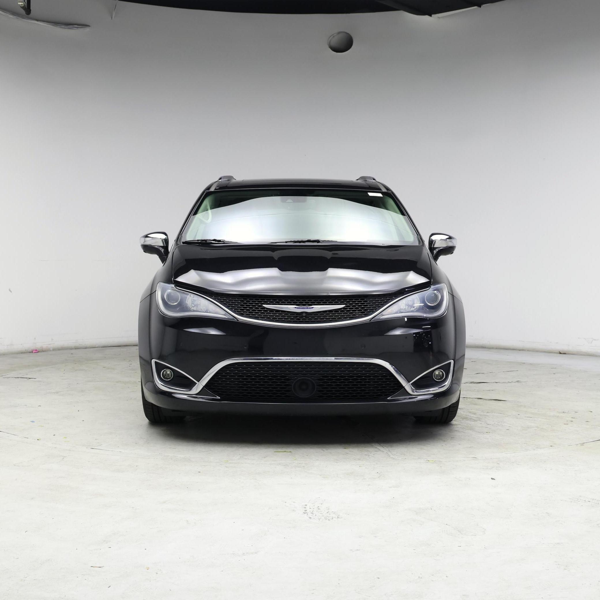Thumbnail: 2020 Chrysler Pacifica - 5