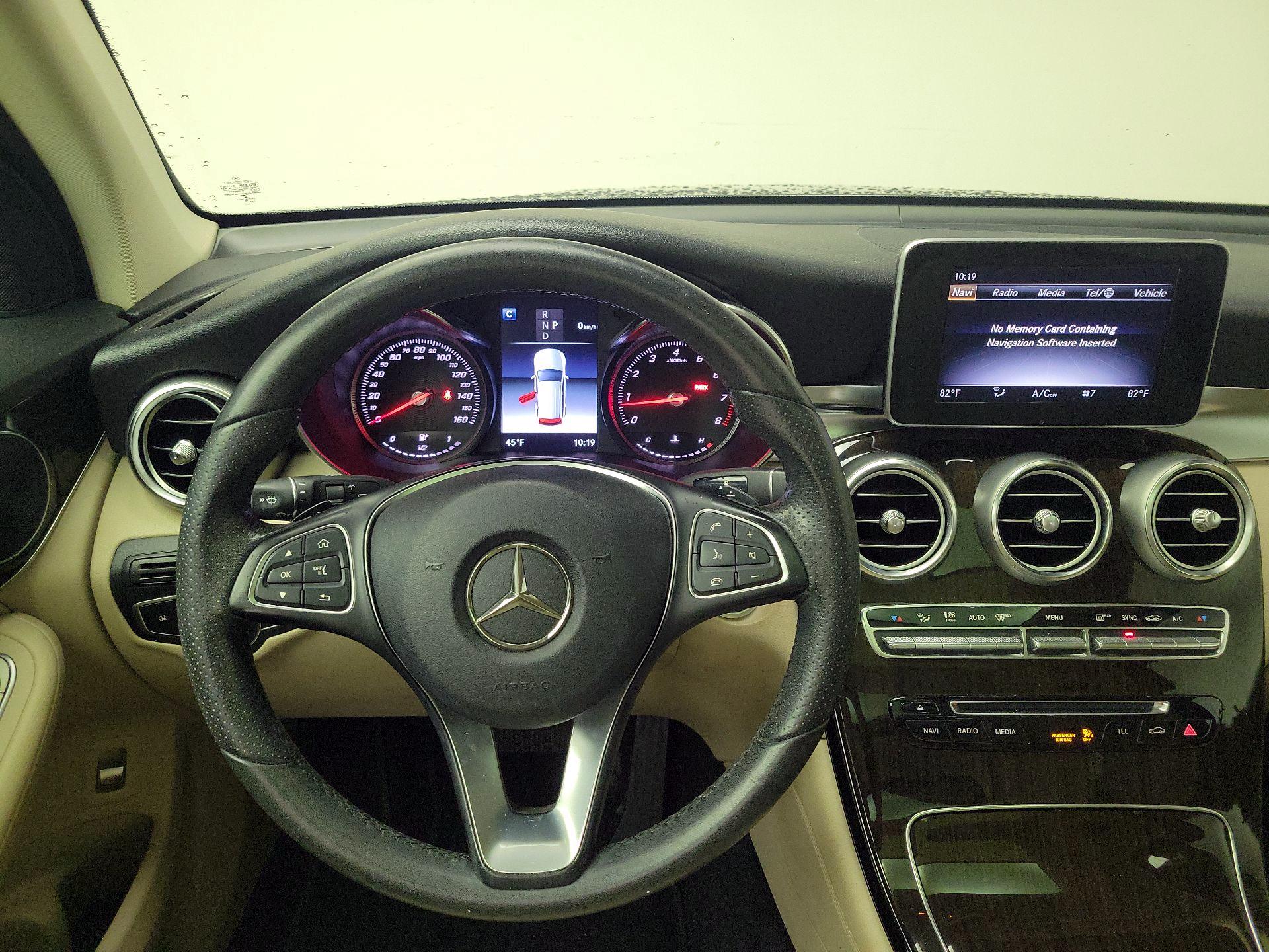 Thumbnail: 2018 Mercedes-Benz GLC - 10