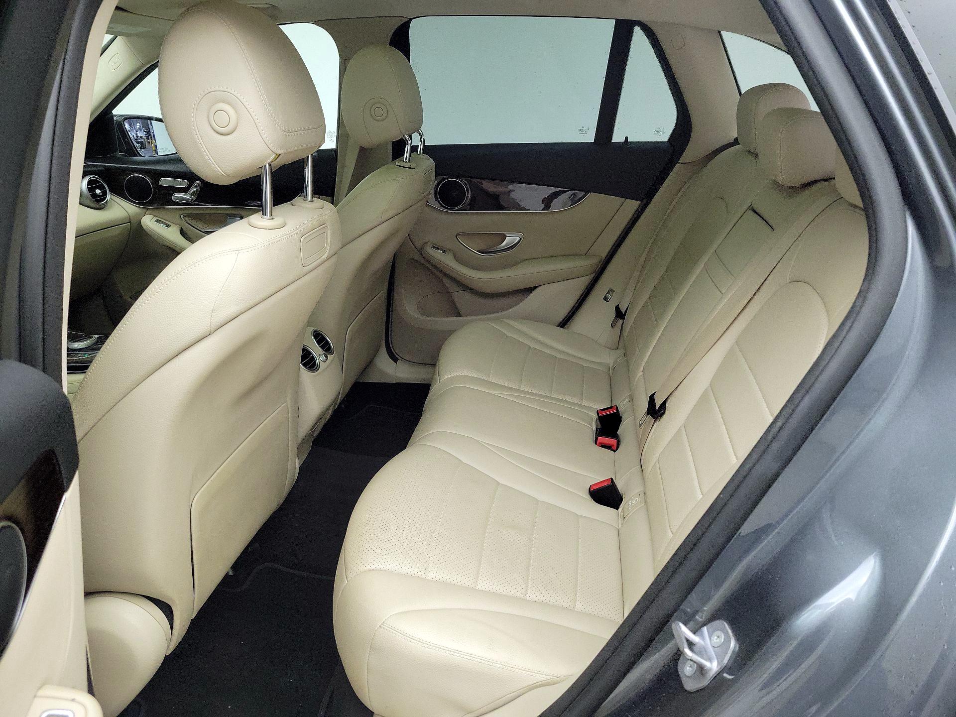 Thumbnail: 2018 Mercedes-Benz GLC - 20