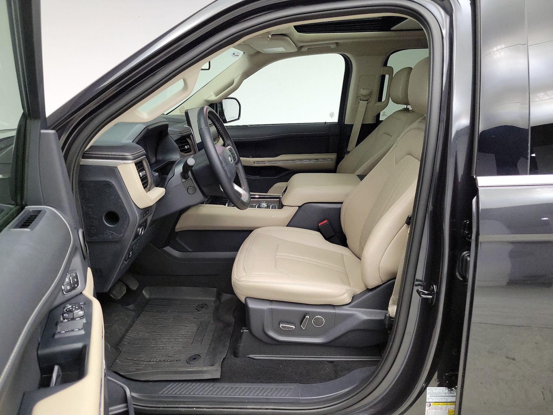 Thumbnail: 2023 Ford Expedition MAX - 11